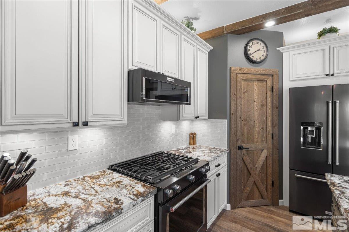 921 S University Park Loop