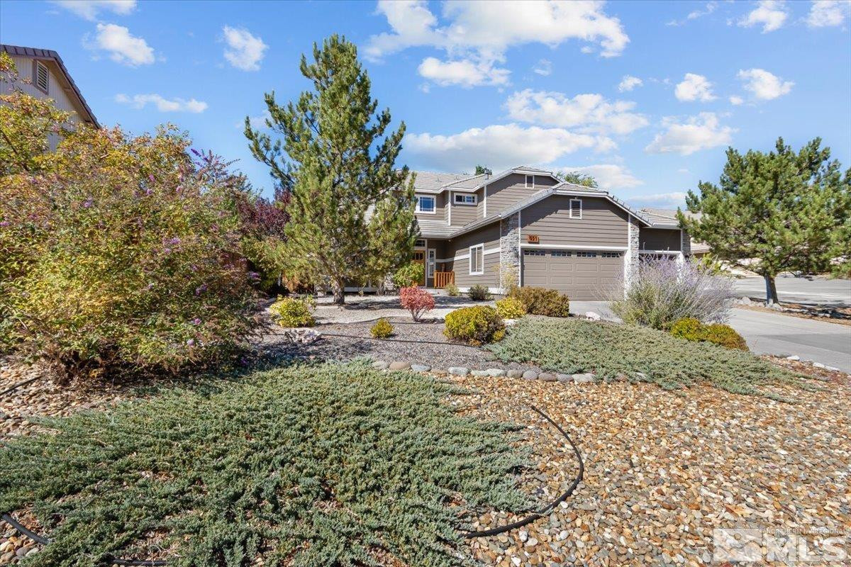 921 S University Park Loop