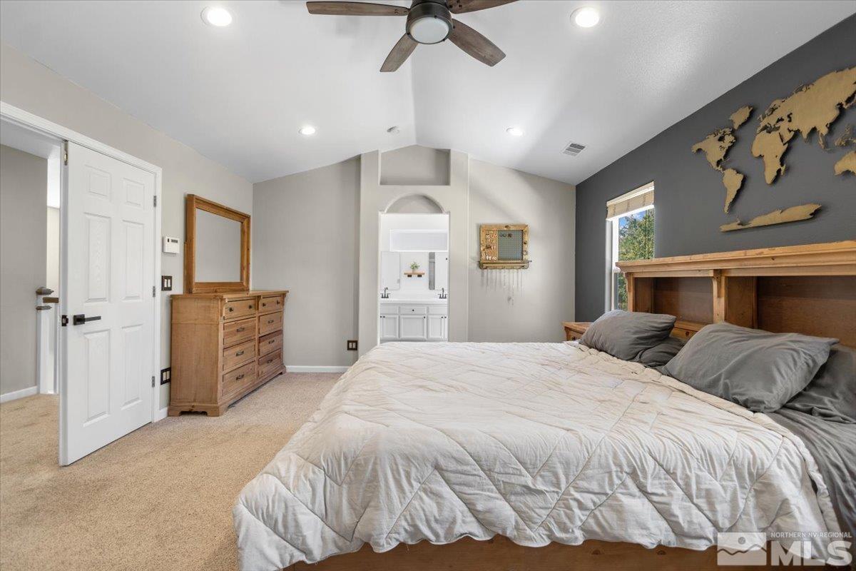 921 S University Park Loop