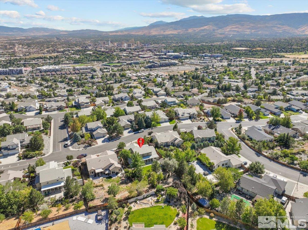 921 S University Park Loop