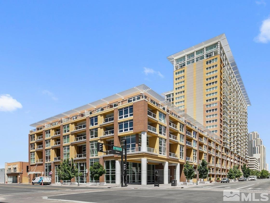 255 N Sierra Street, 908