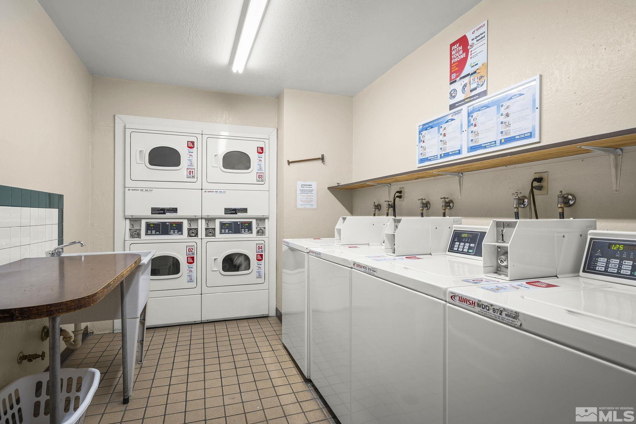 2450 Lymbery Street, 206