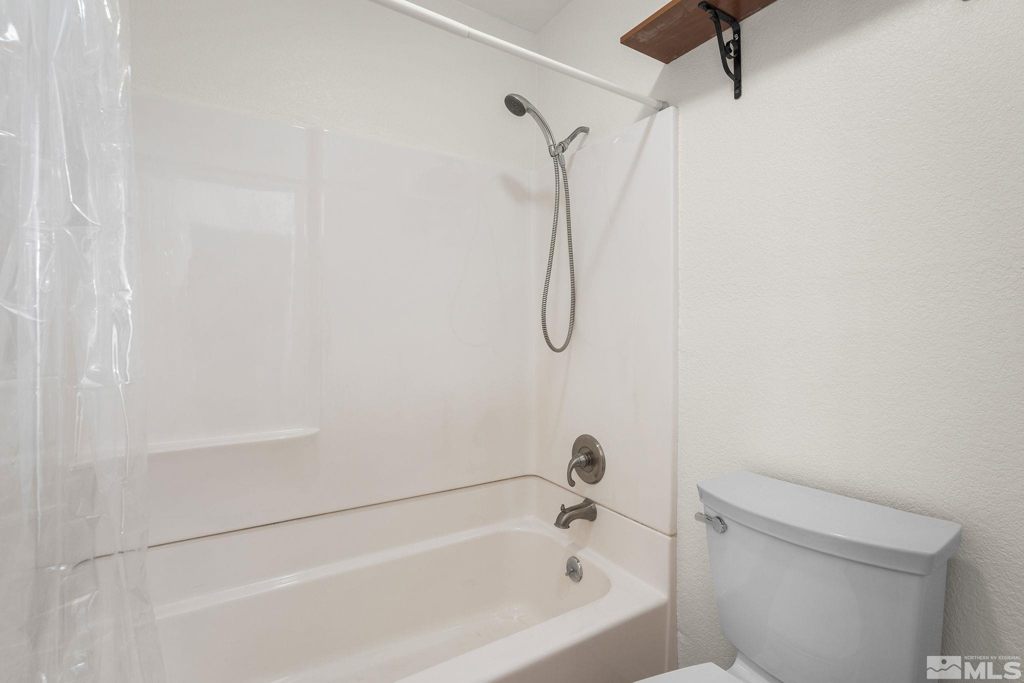 2450 Lymbery Street, 206