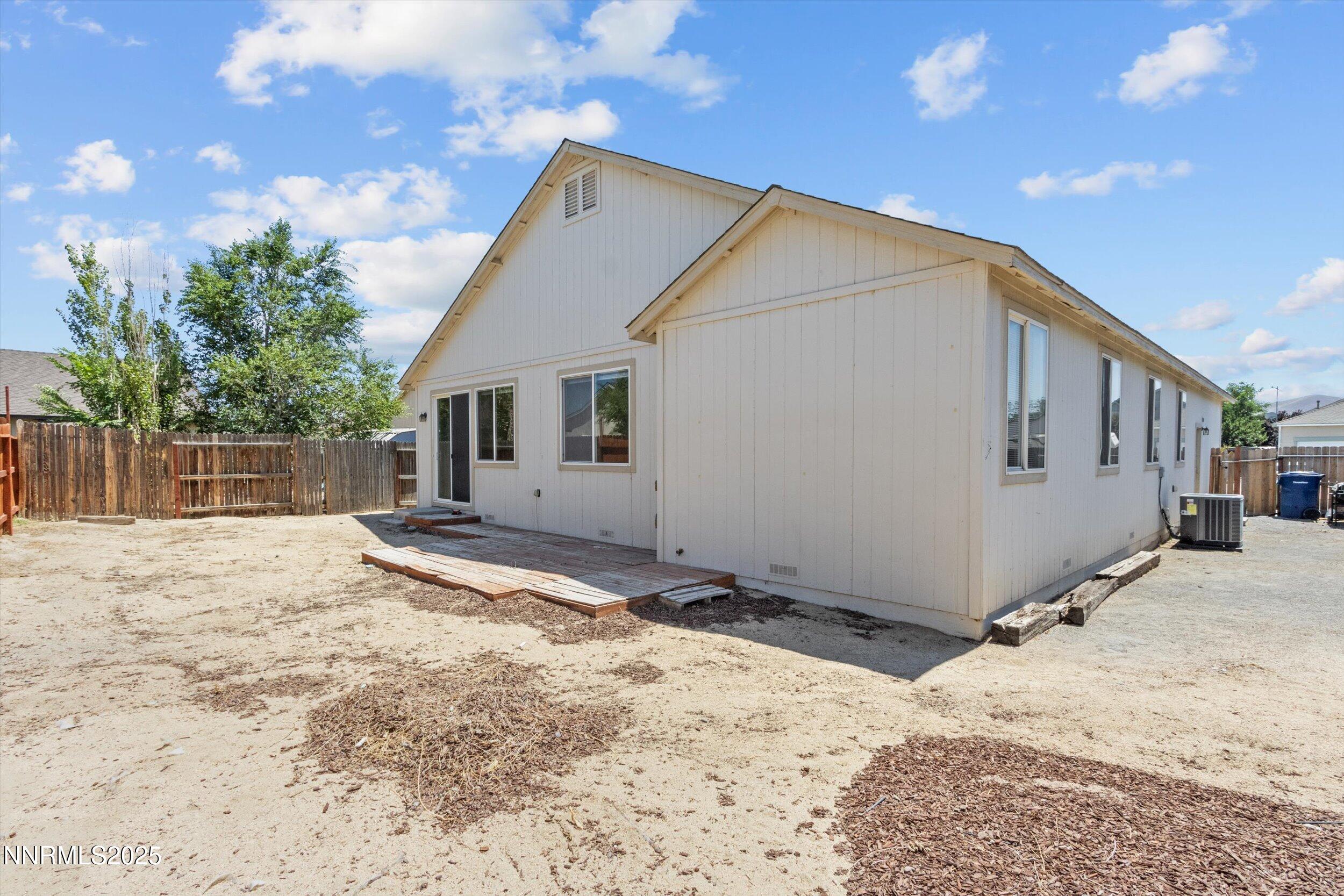 1270 Shadow Lane