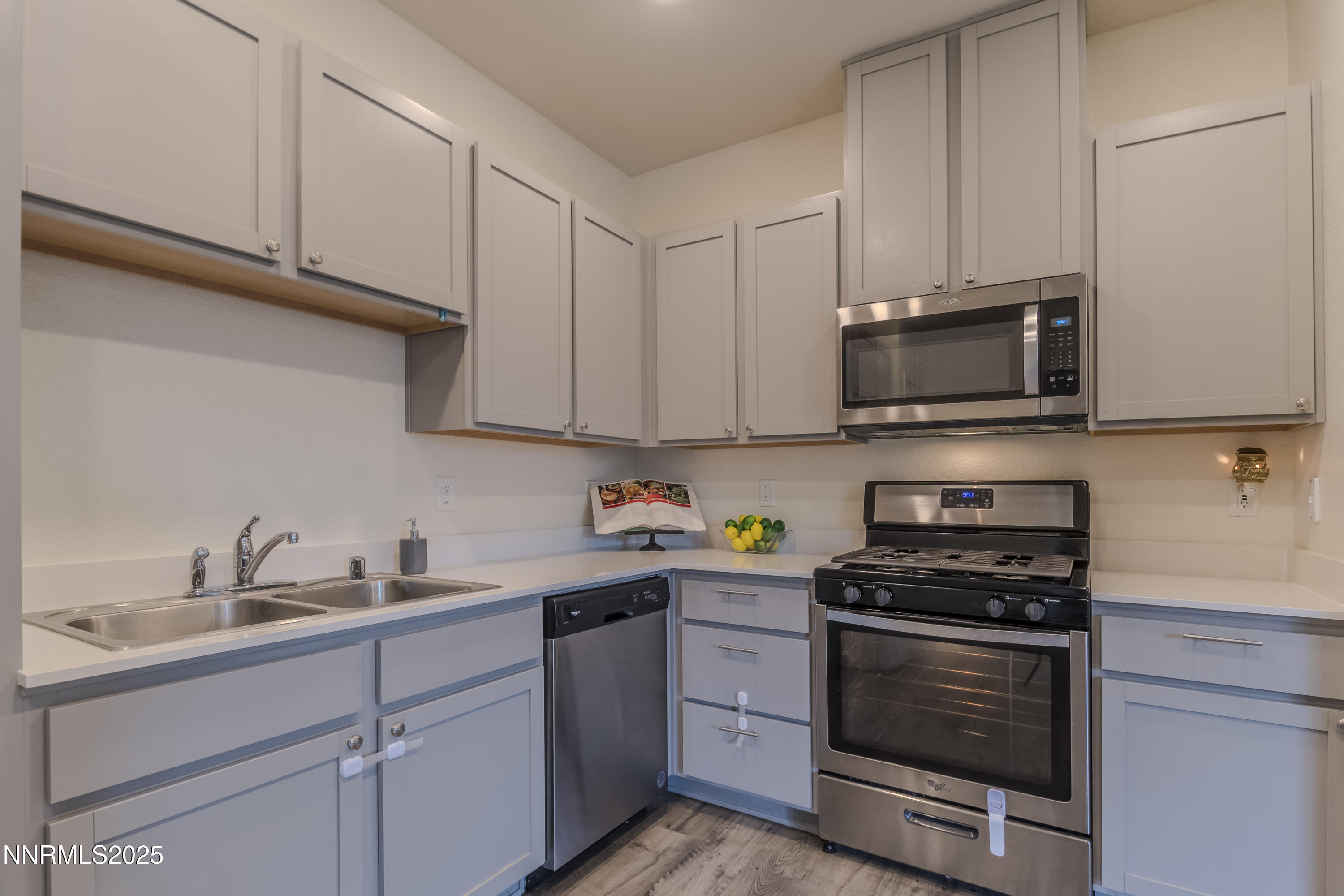 8796 Scenic Sky Drive