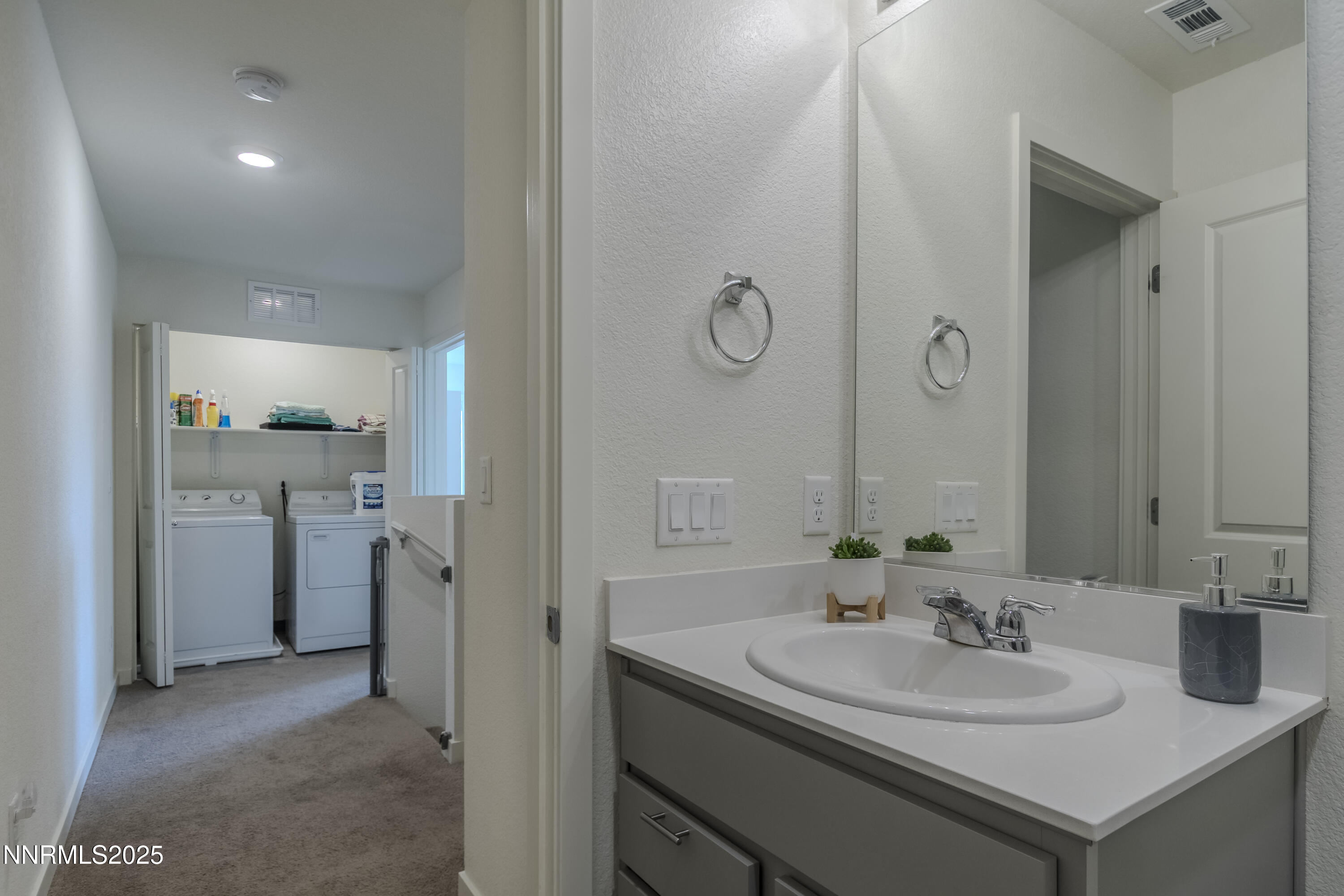 8796 Scenic Sky Drive