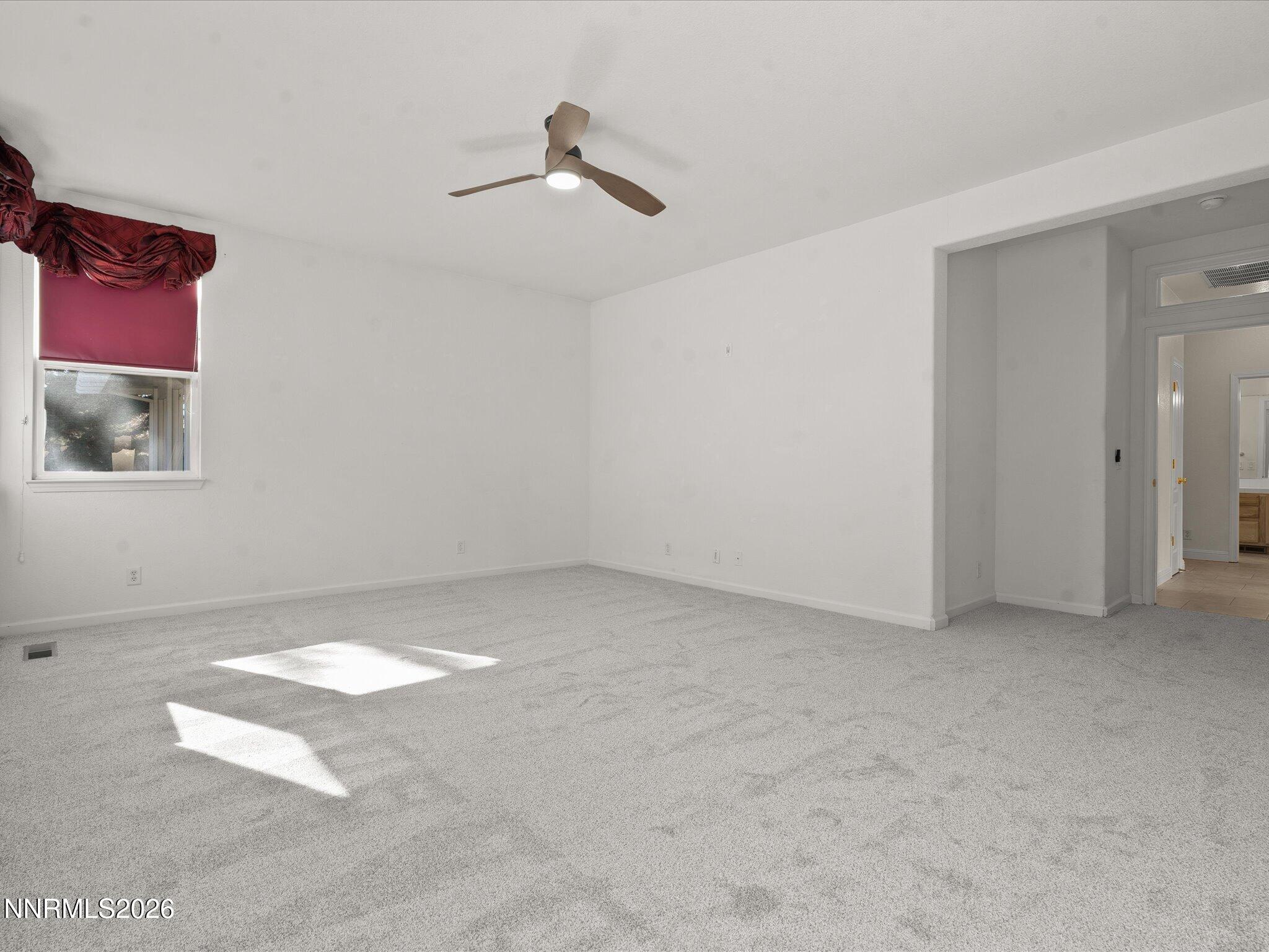 5860 E Hidden Valley Drive