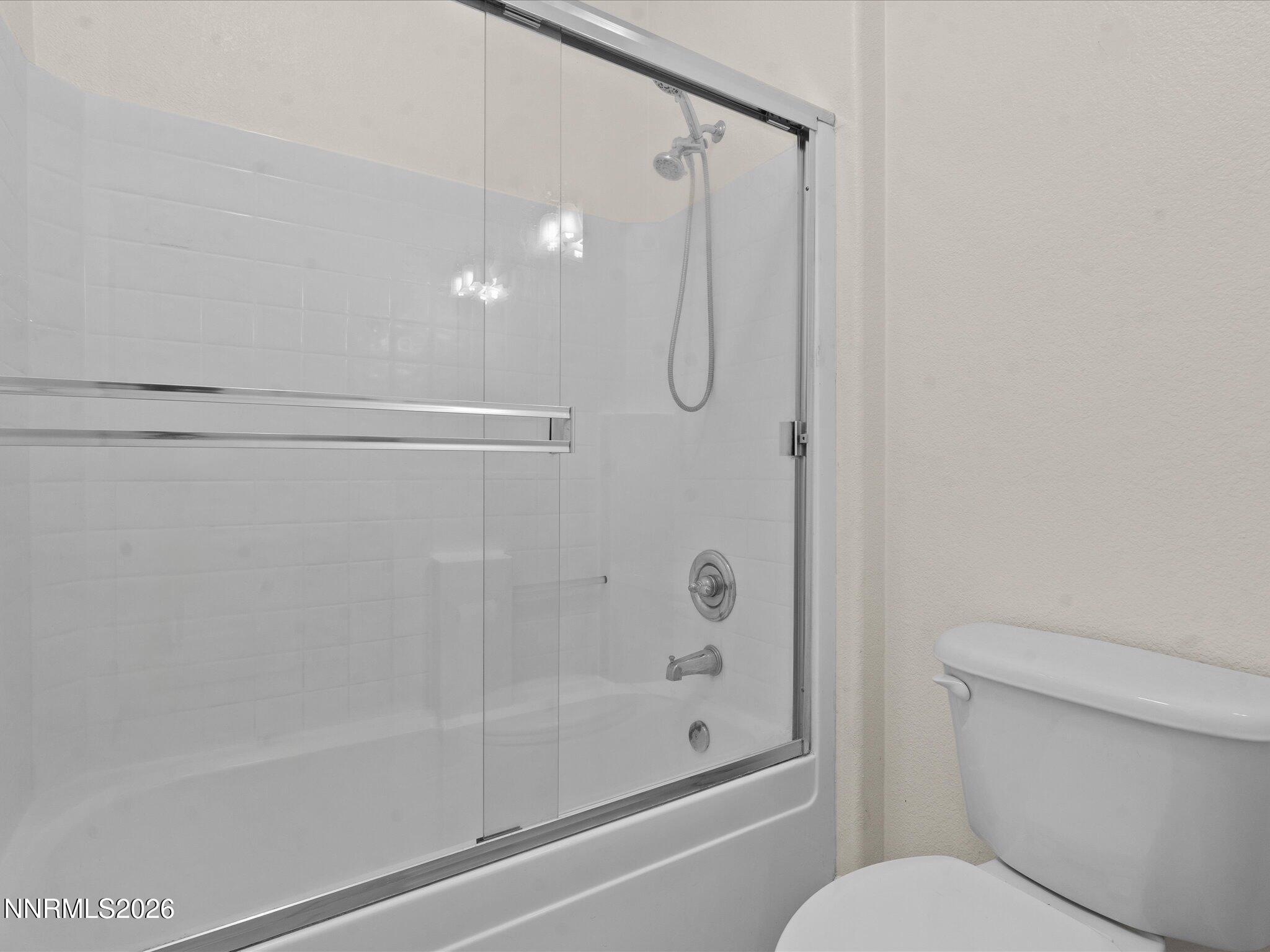 5860 E Hidden Valley Drive