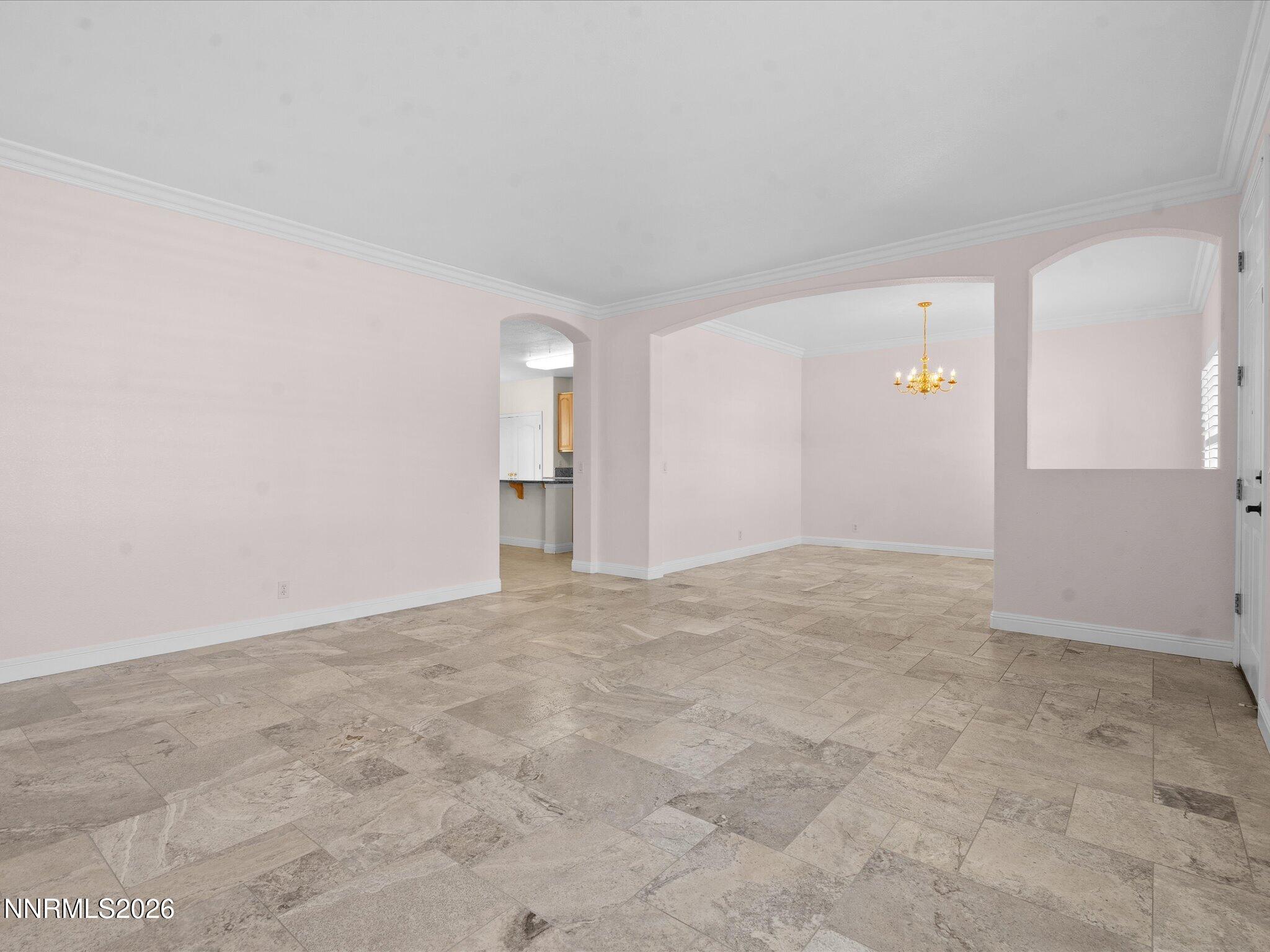 5860 E Hidden Valley Drive