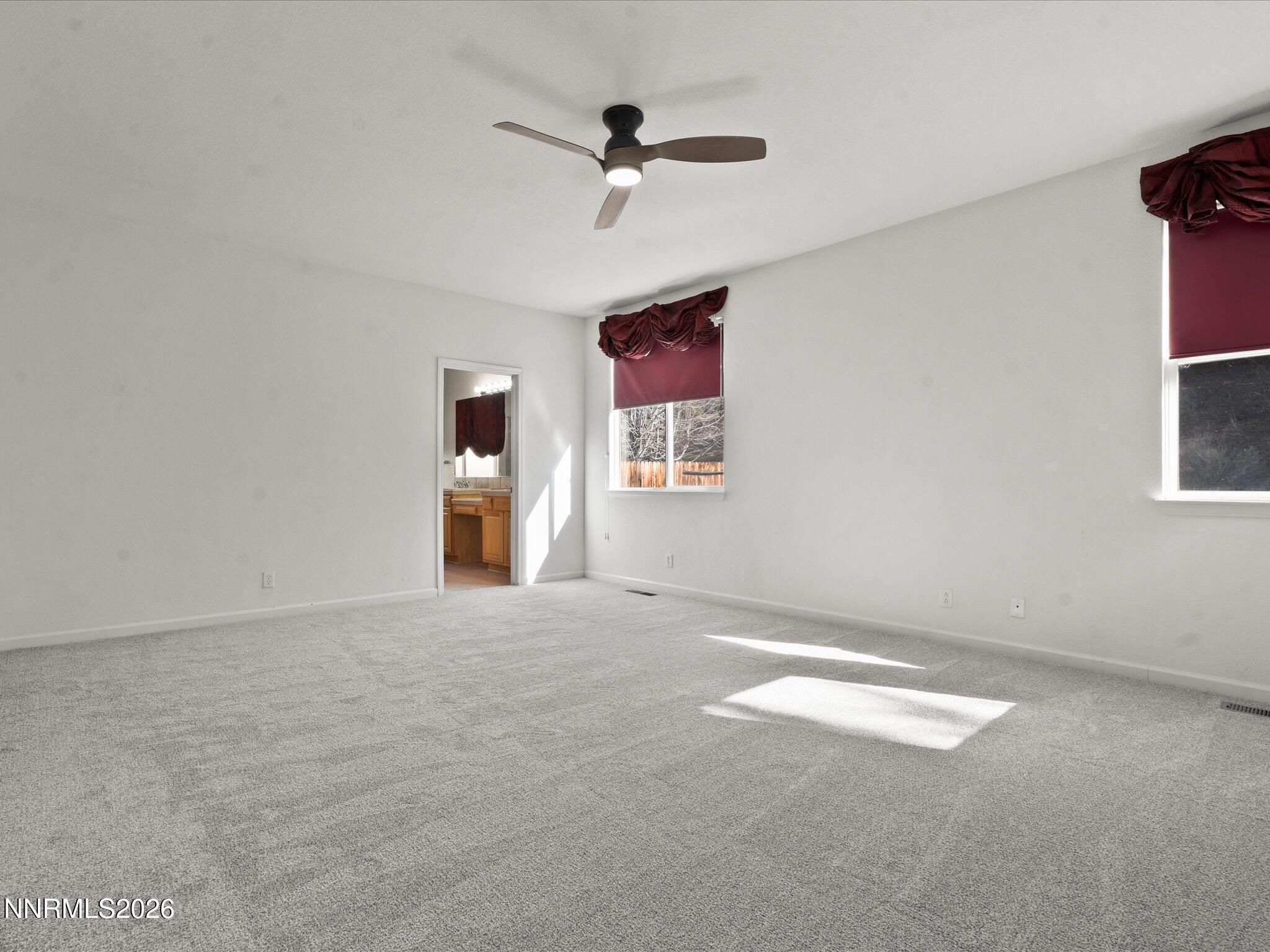 5860 E Hidden Valley Drive