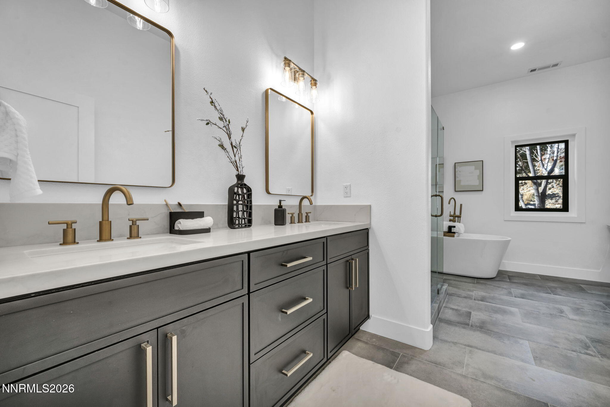 1742 Spyglass Circle