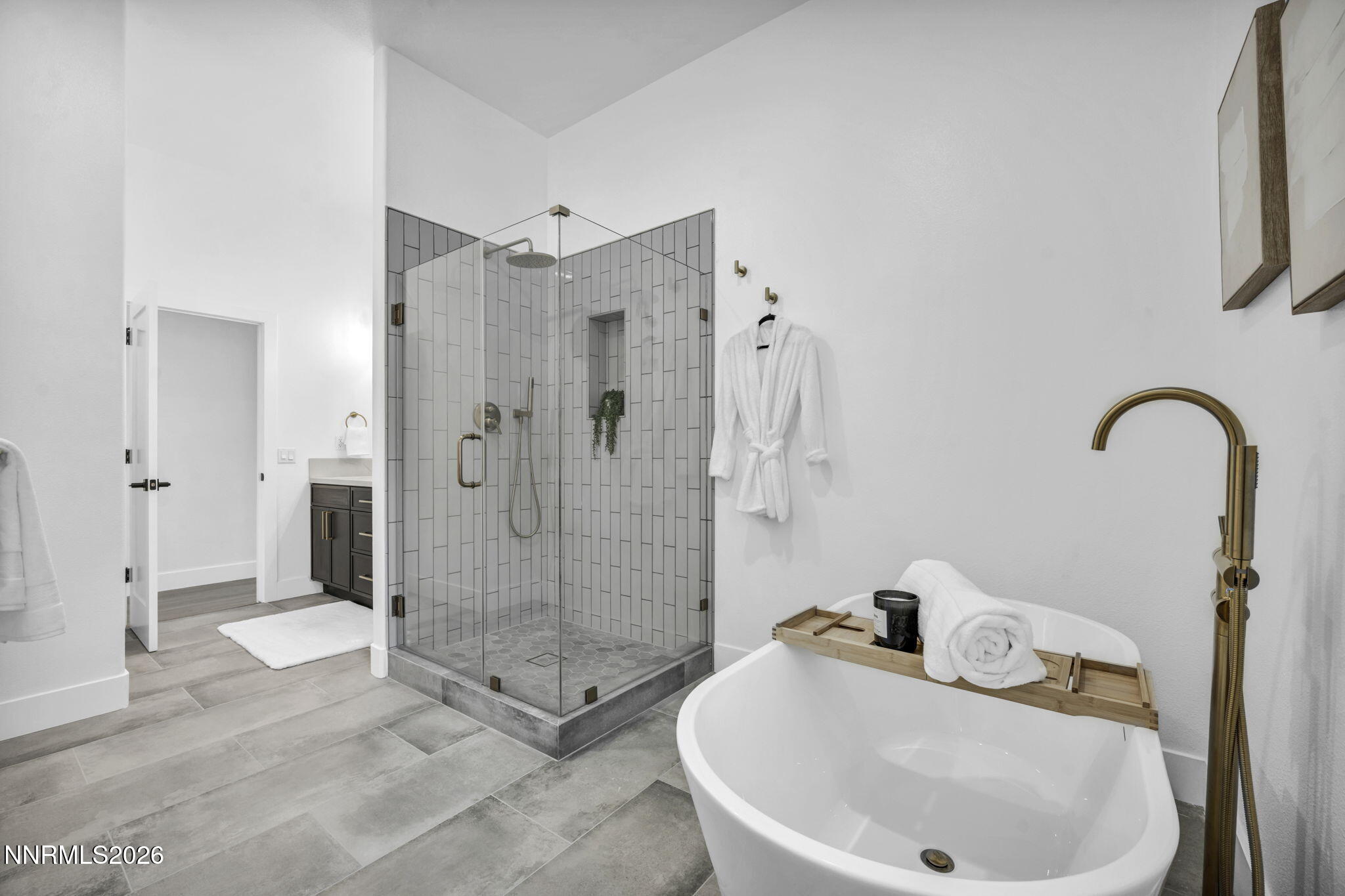 1742 Spyglass Circle