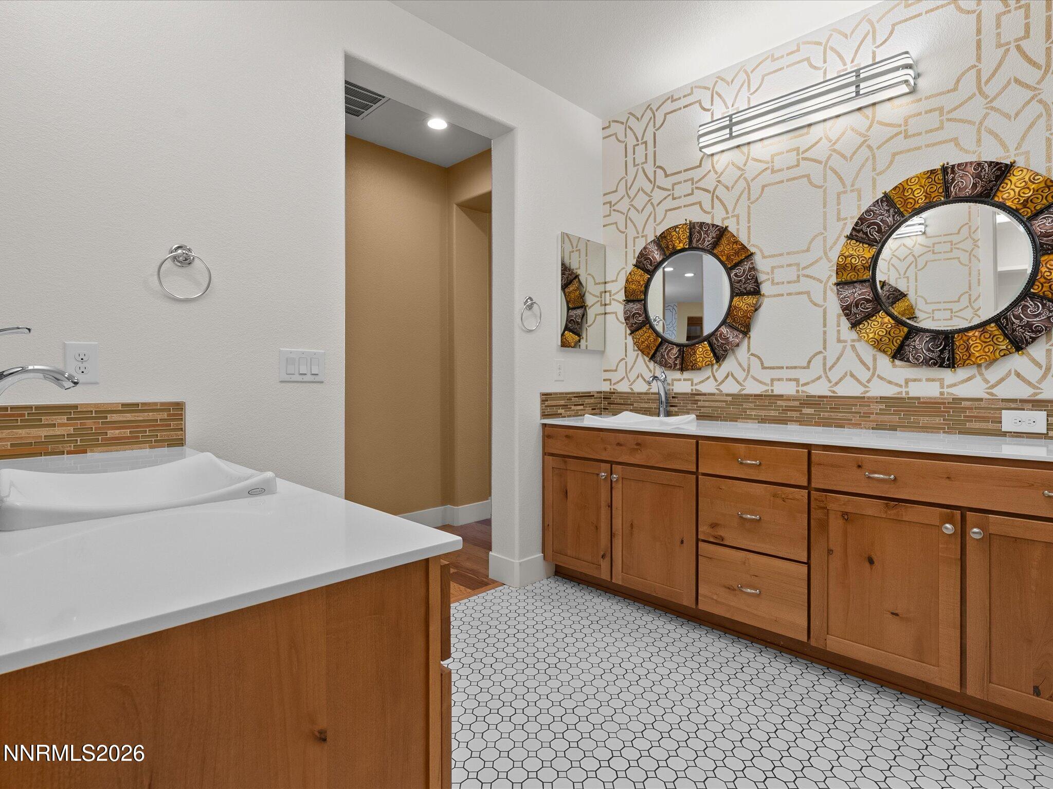 9690 Thesolious Lane