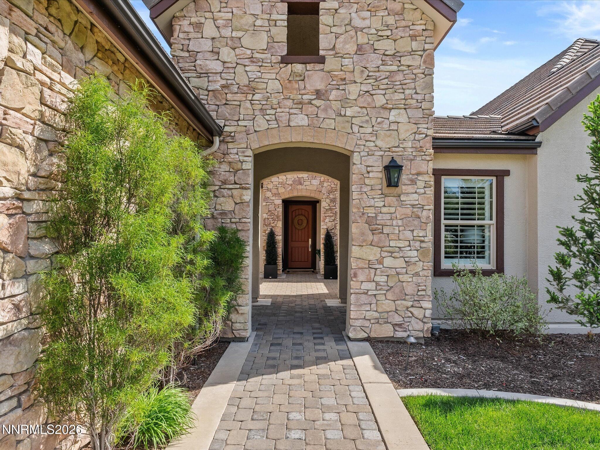 5444 Salmon River Court