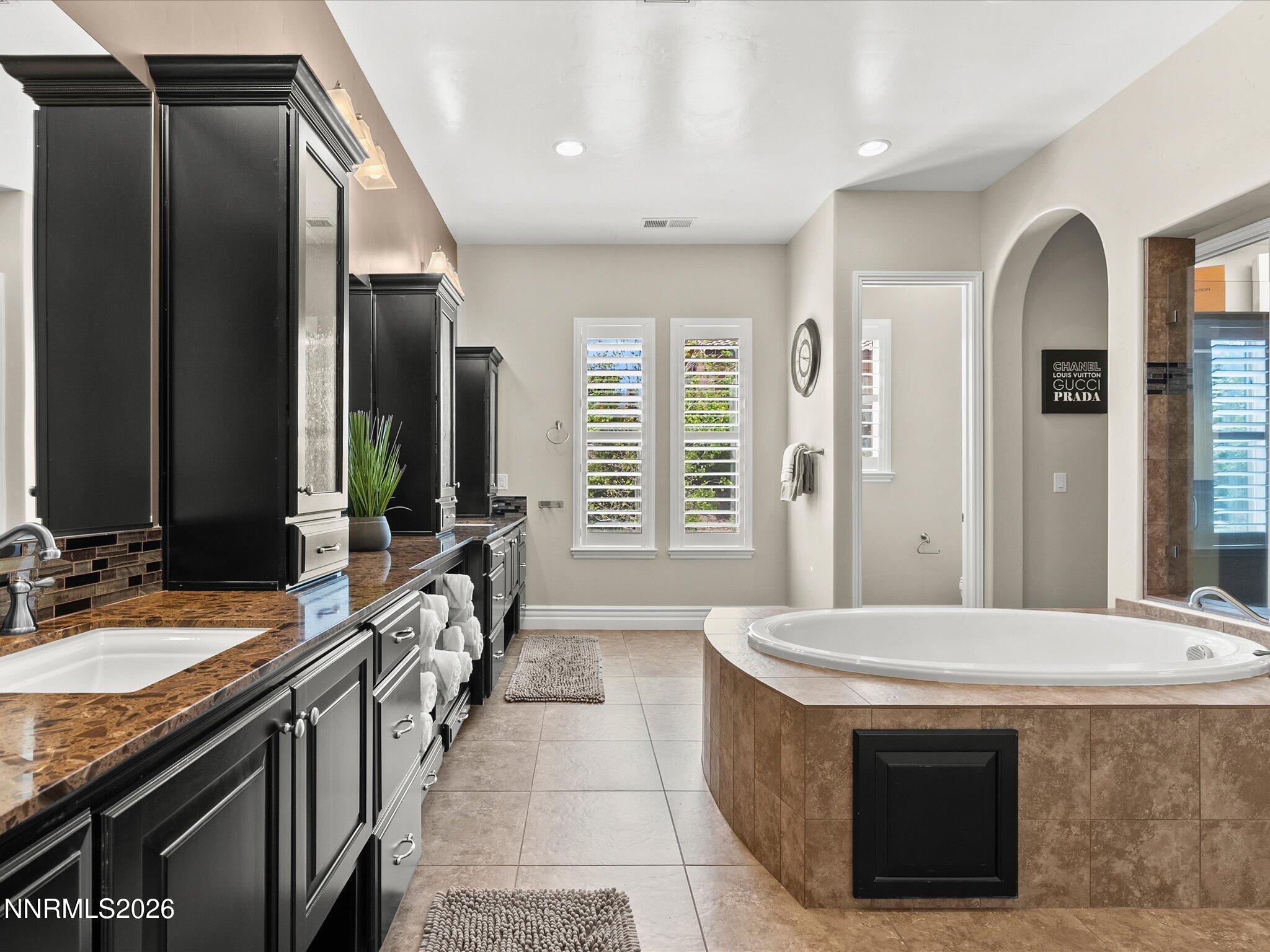 5444 Salmon River Court