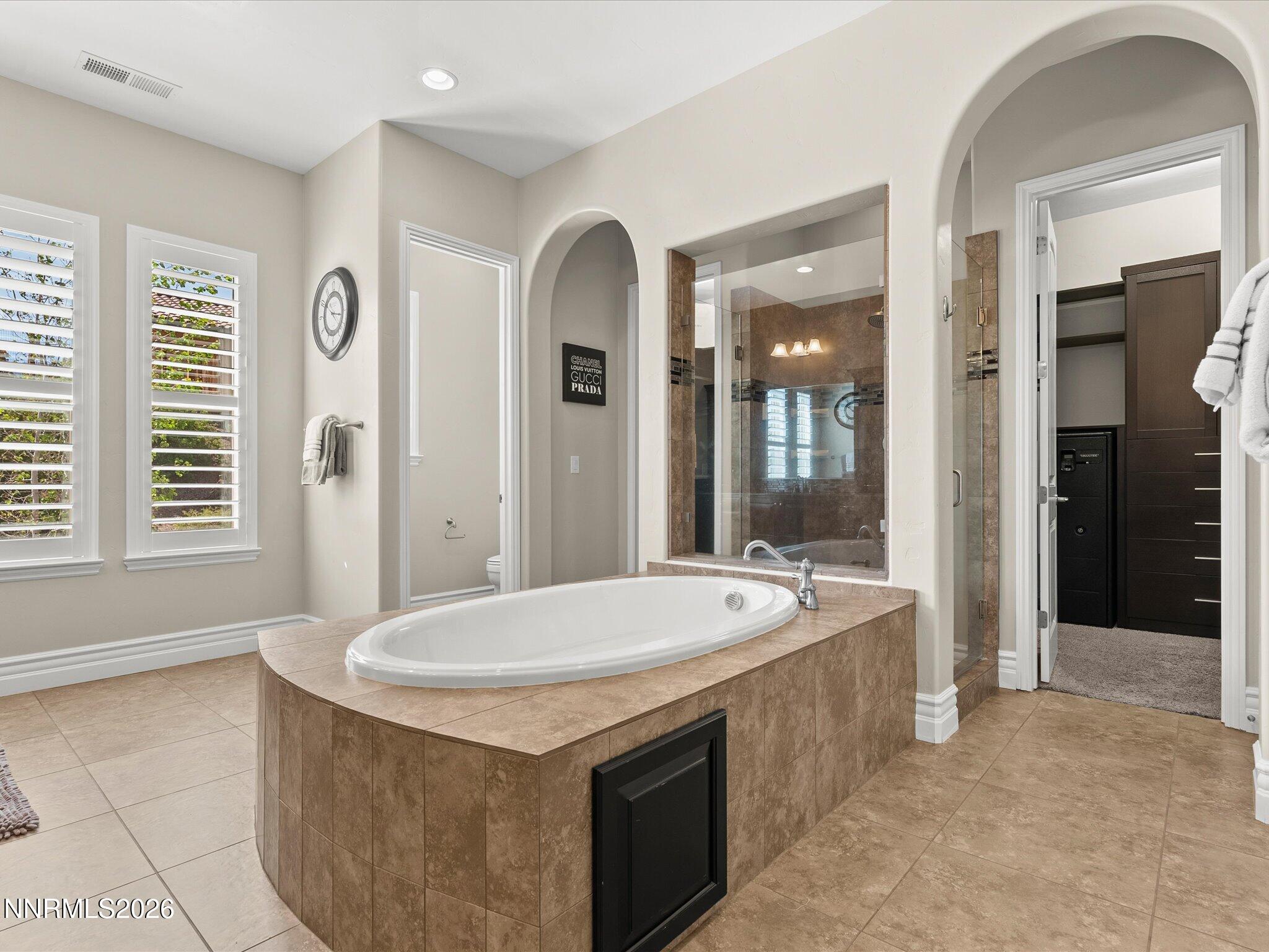 5444 Salmon River Court