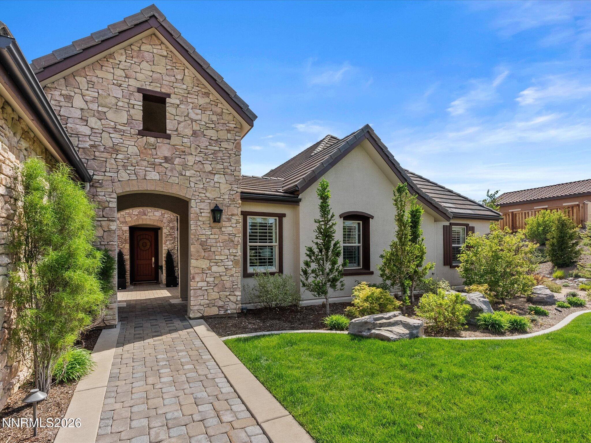 5444 Salmon River Court