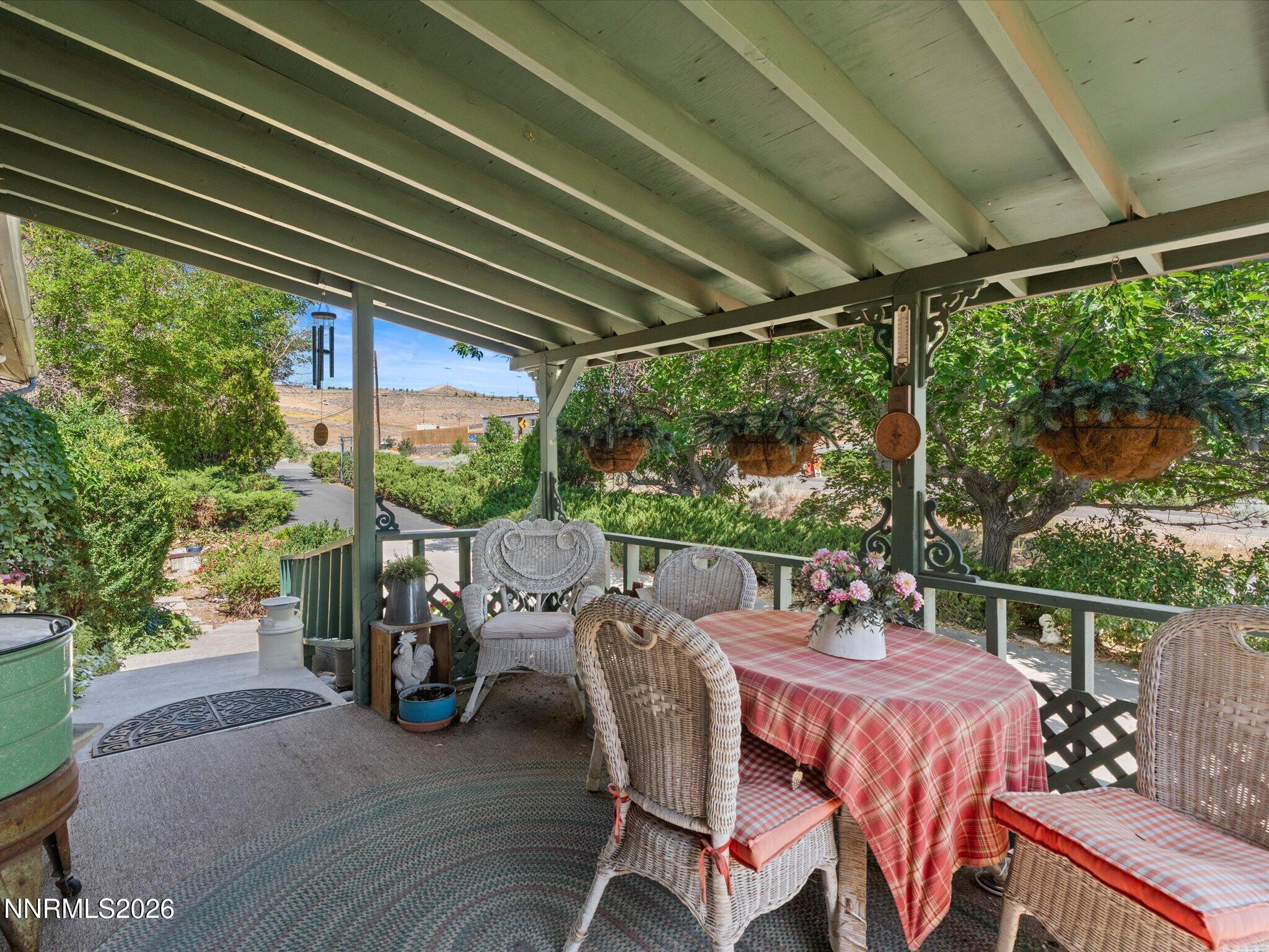 4692 W Leonesio Drive