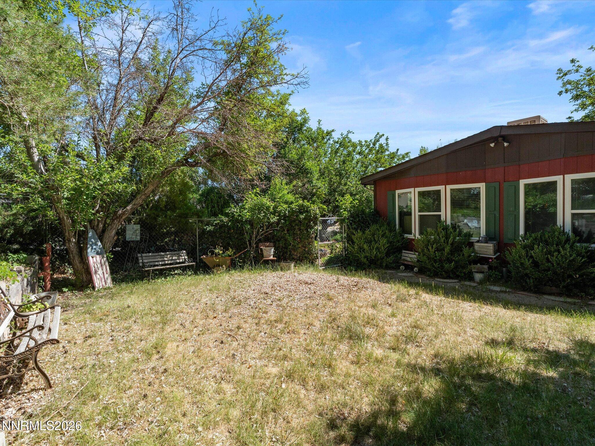 4692 W Leonesio Drive