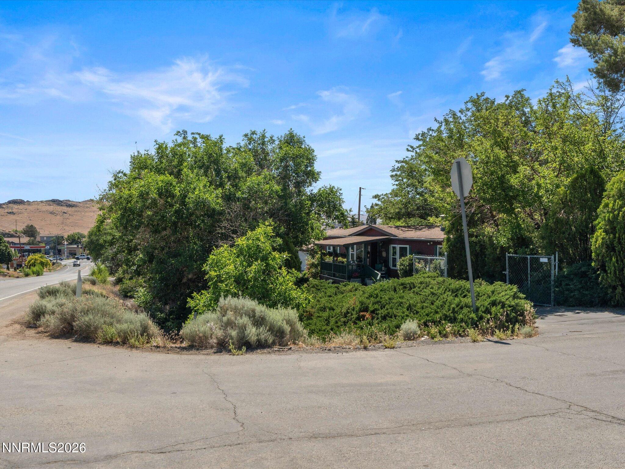 4692 W Leonesio Drive