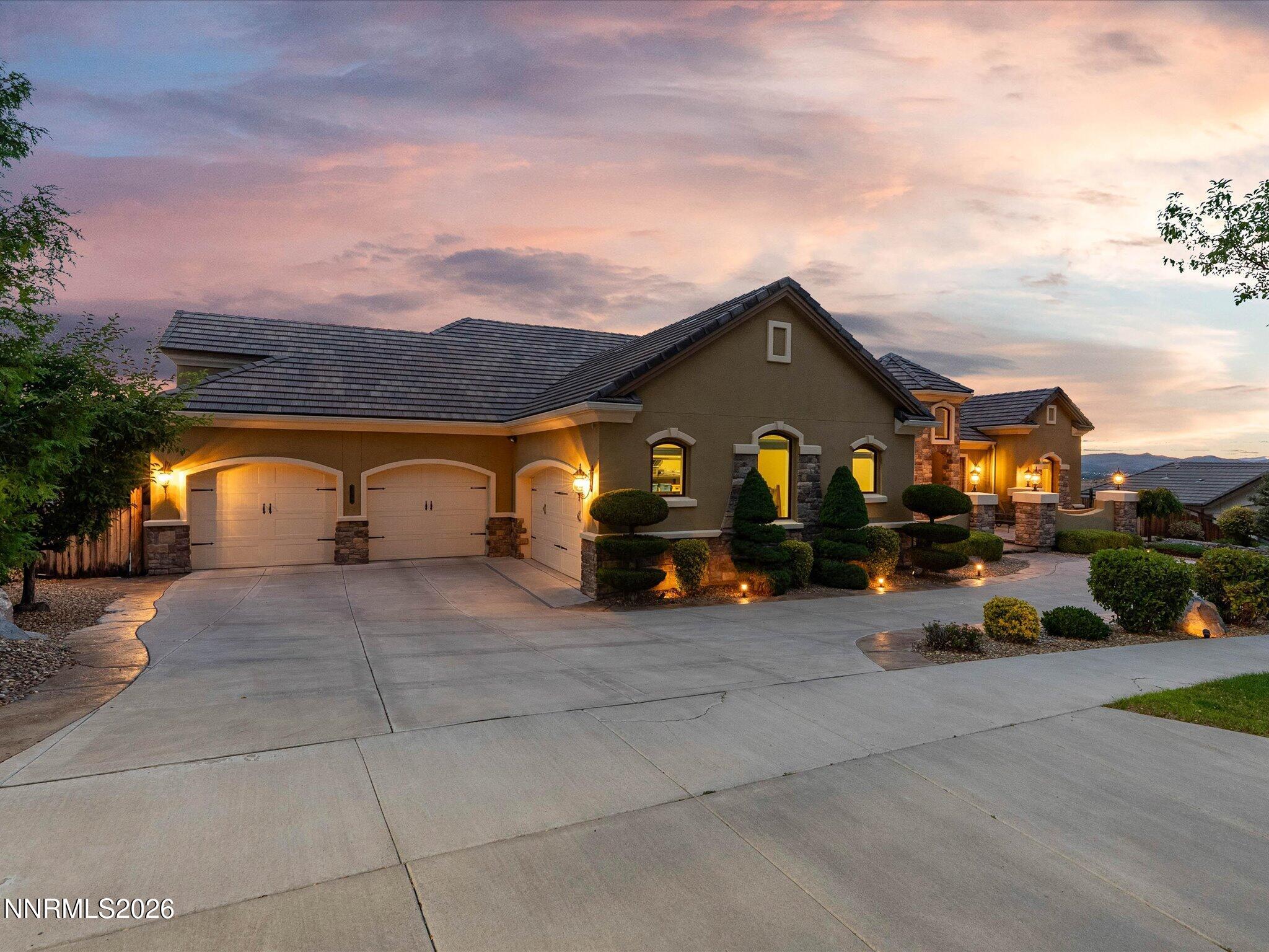 5885 Pala Mesa Drive