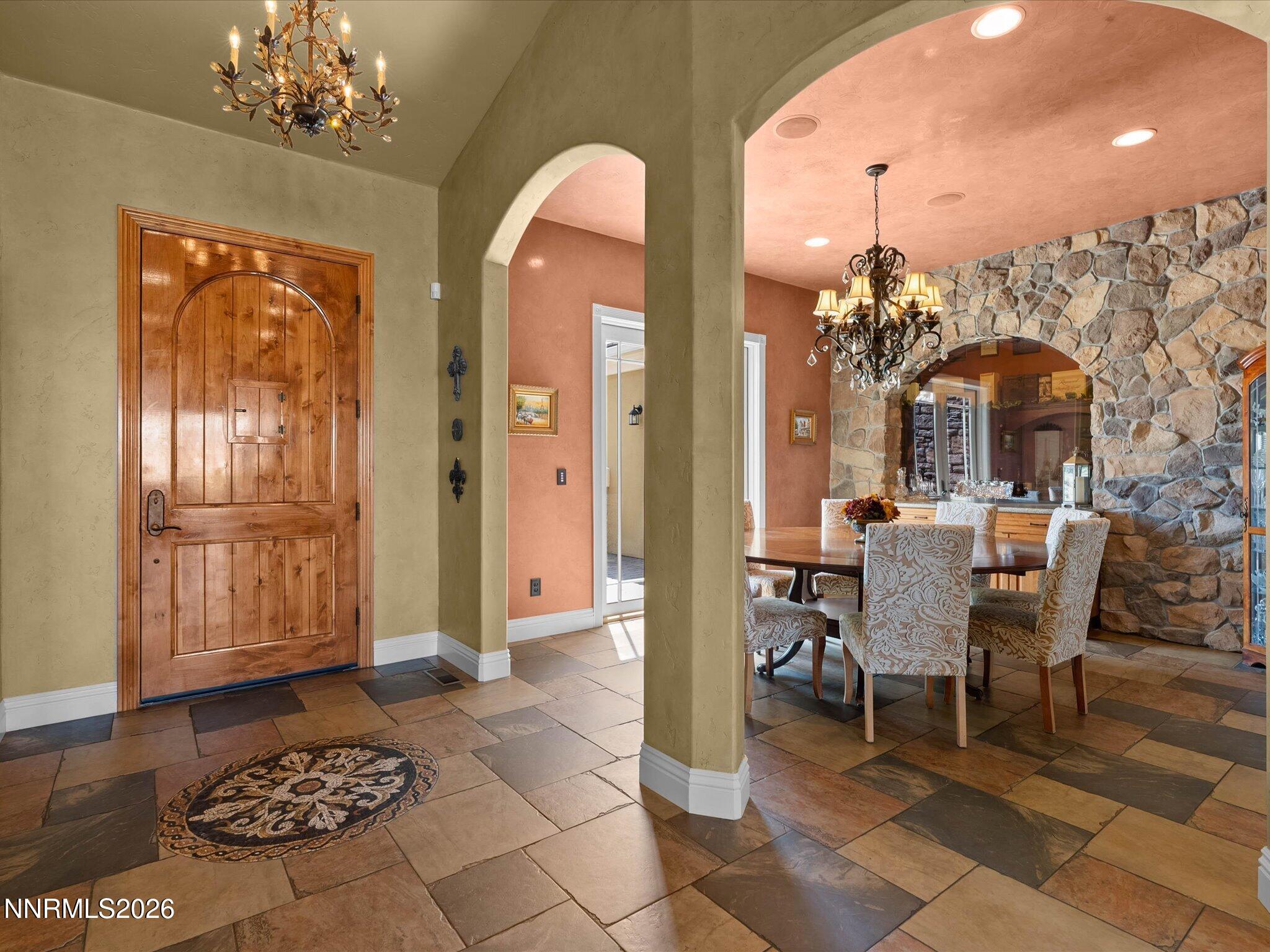 5885 Pala Mesa Drive