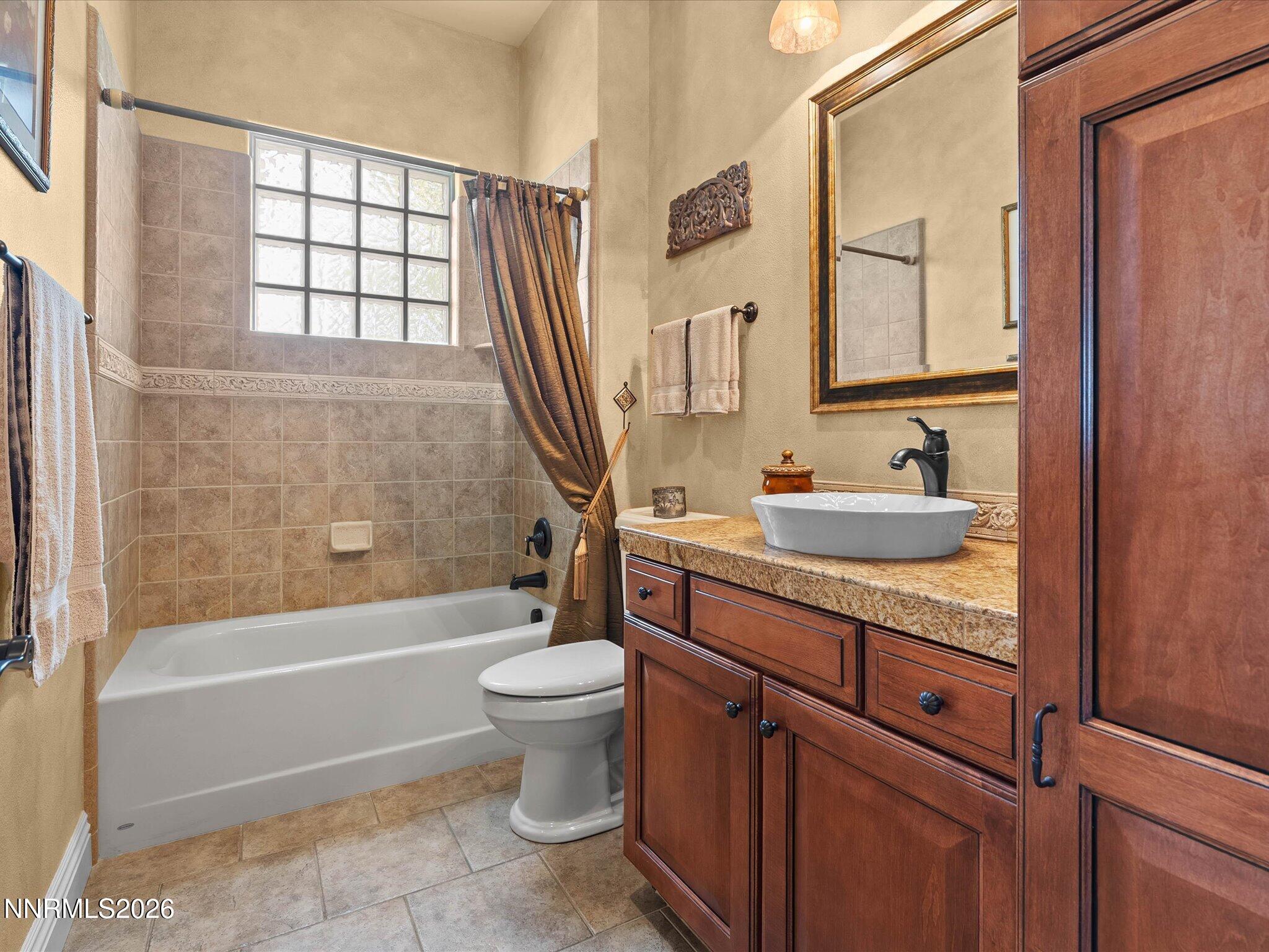 5885 Pala Mesa Drive
