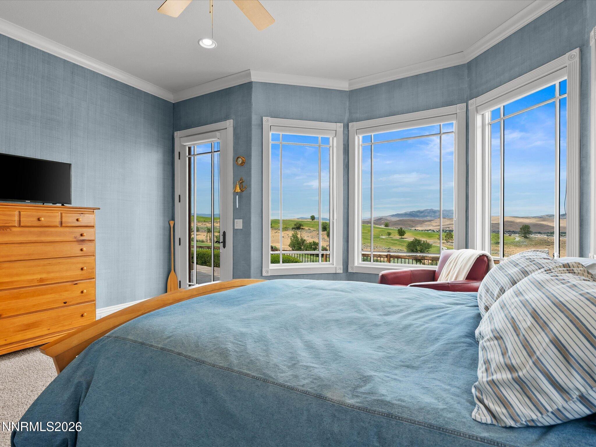 5885 Pala Mesa Drive