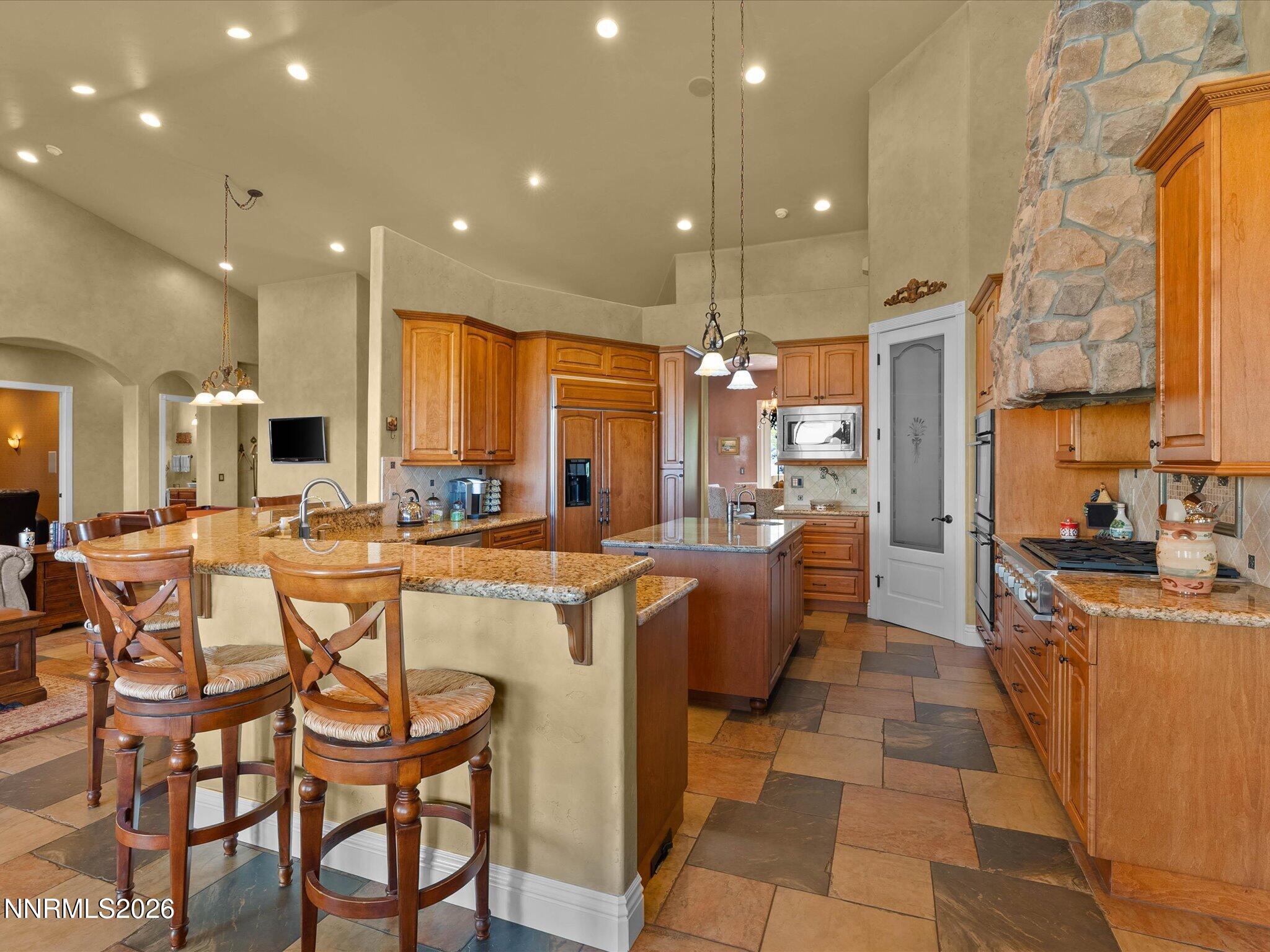 5885 Pala Mesa Drive