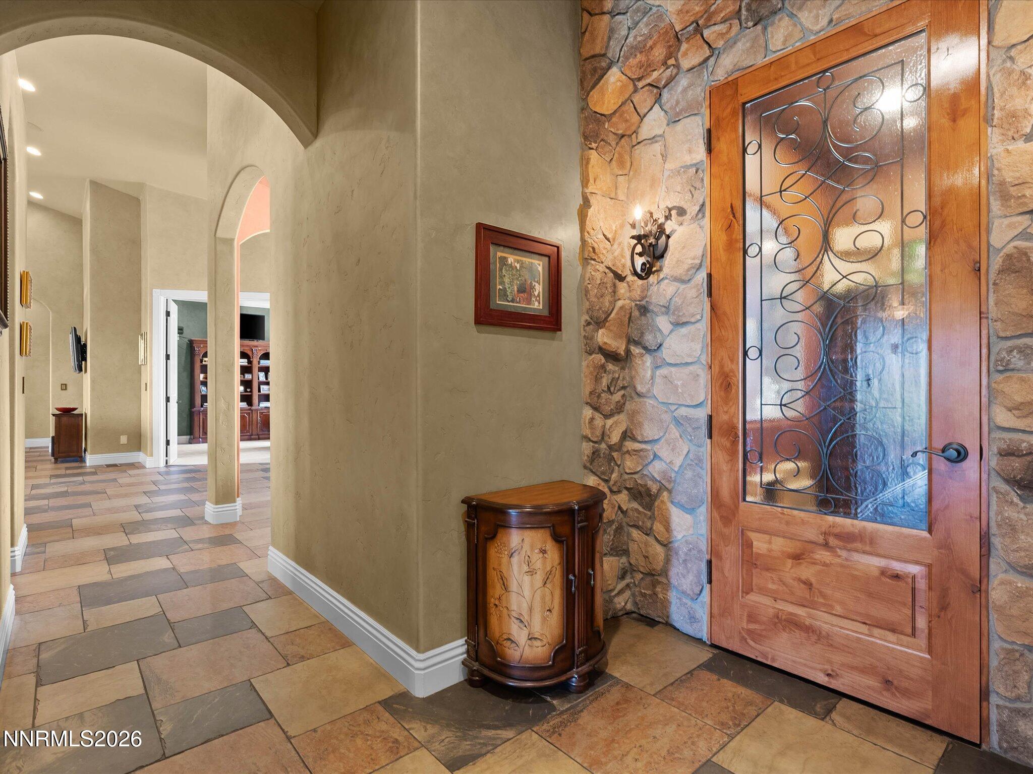 5885 Pala Mesa Drive