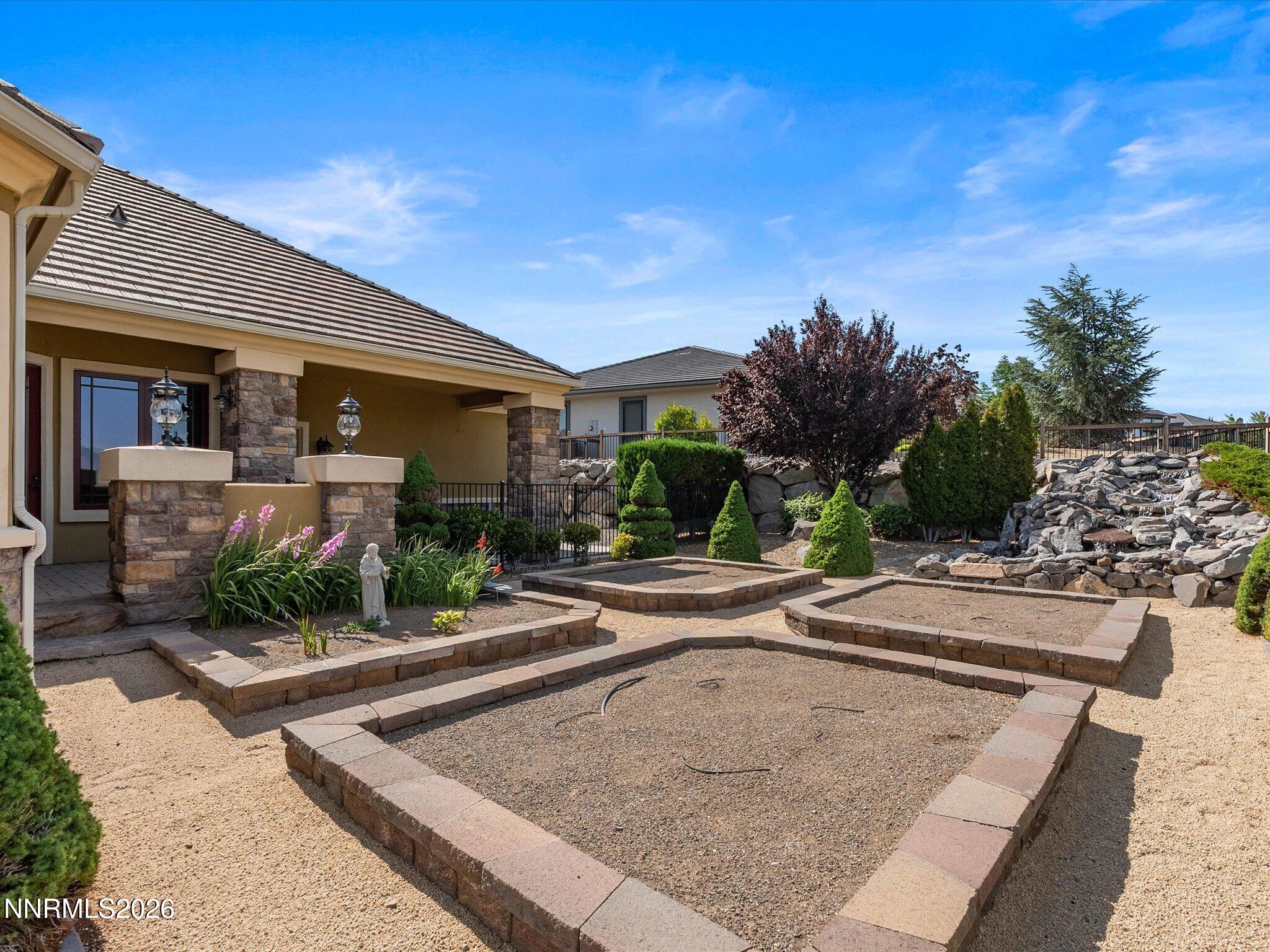 5885 Pala Mesa Drive