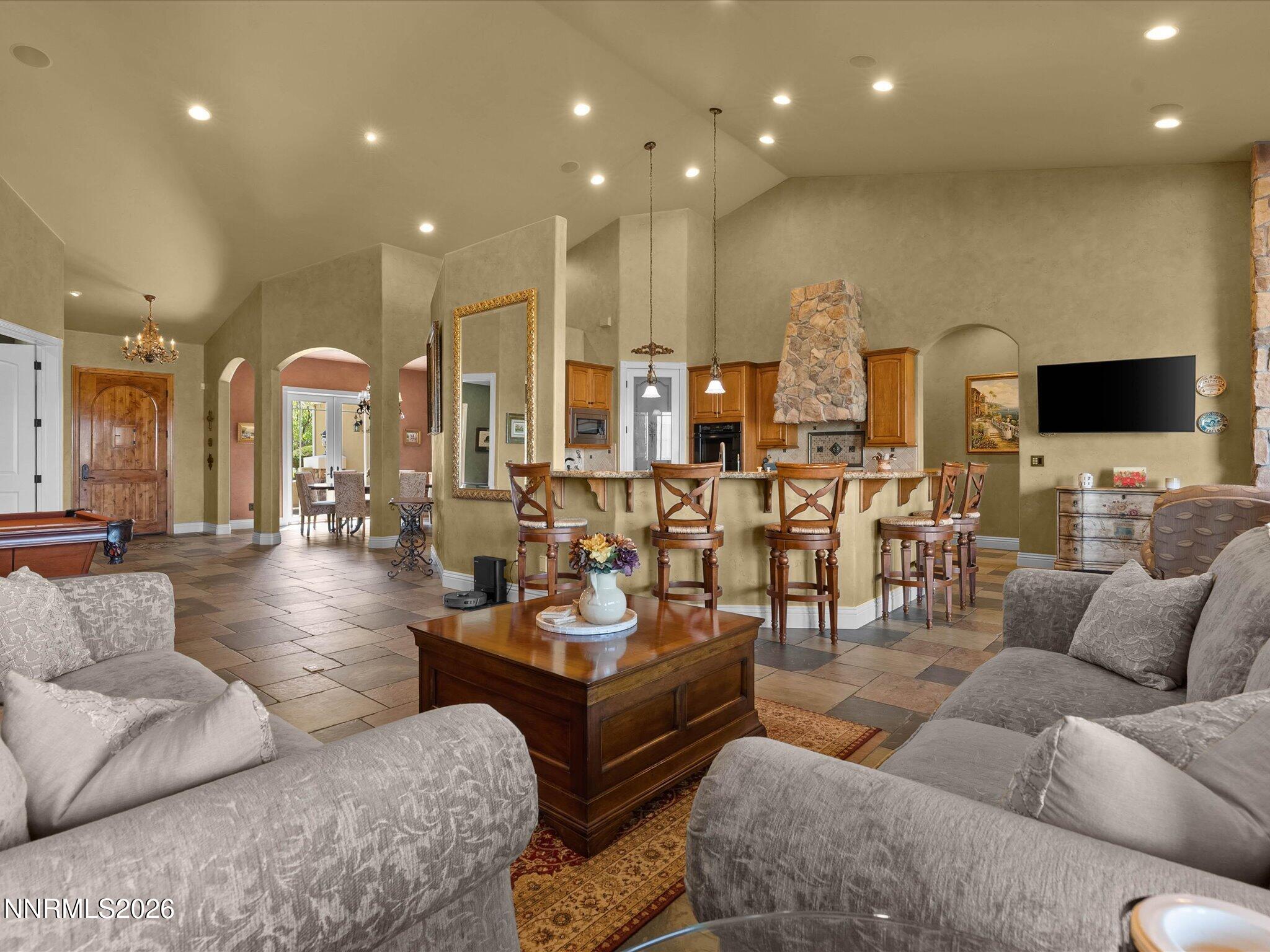 5885 Pala Mesa Drive