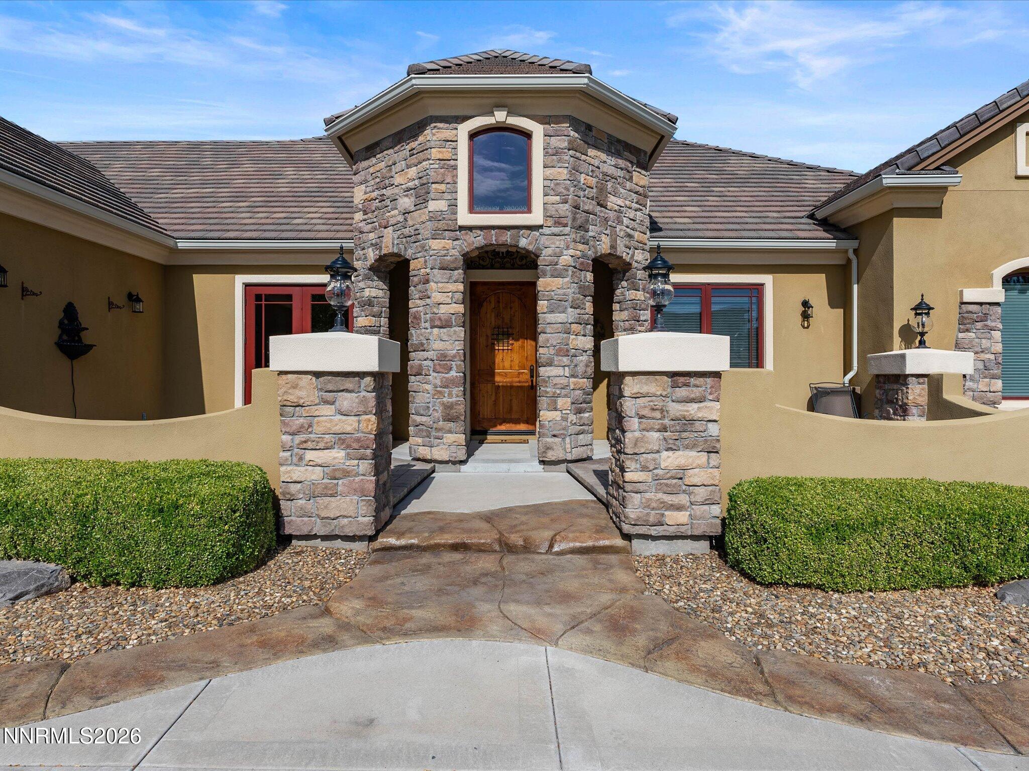 5885 Pala Mesa Drive