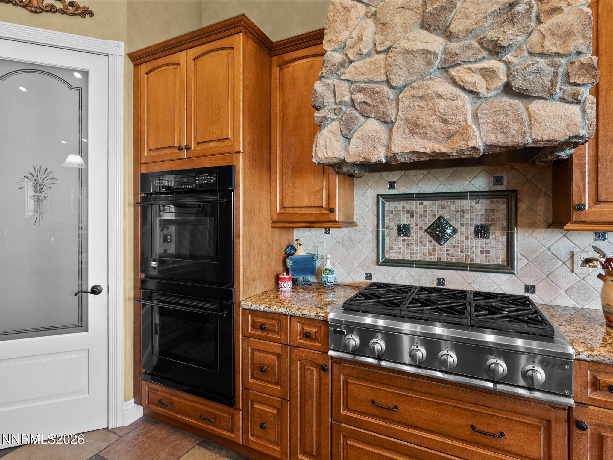 5885 Pala Mesa Drive