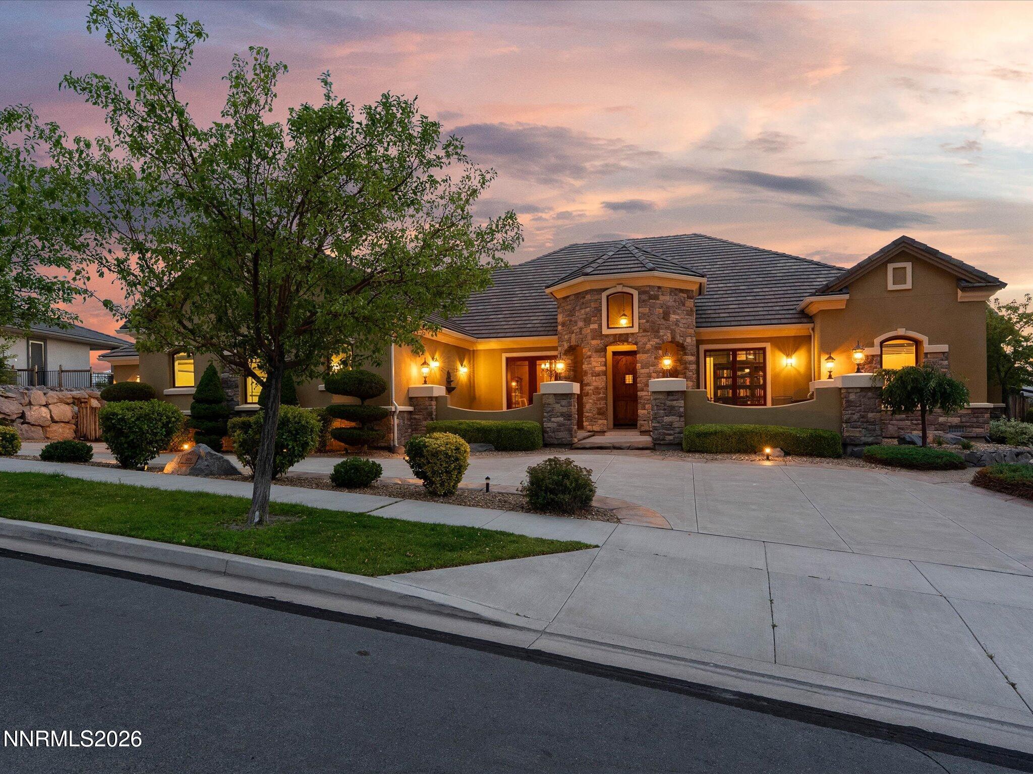 5885 Pala Mesa Drive
