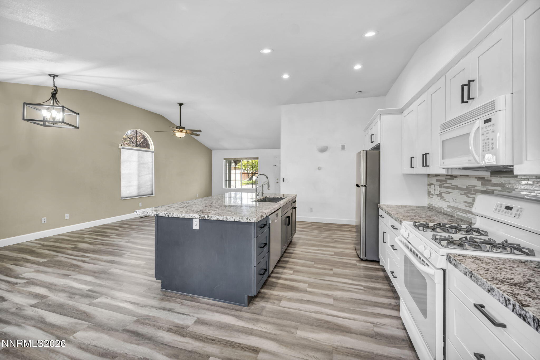 5125 Lorenzo Lane