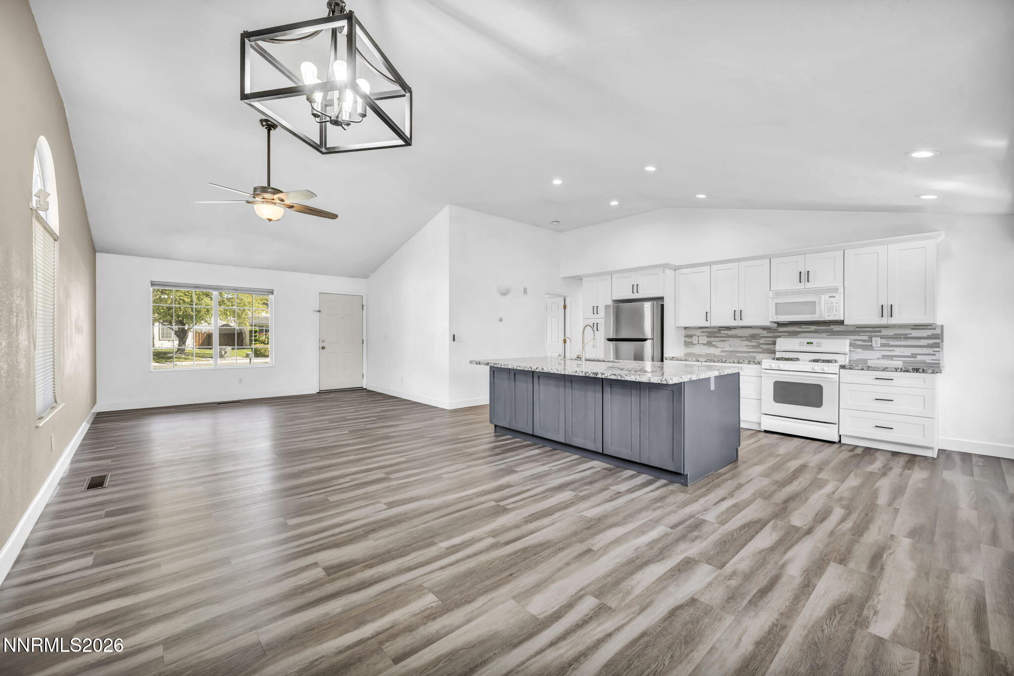5125 Lorenzo Lane