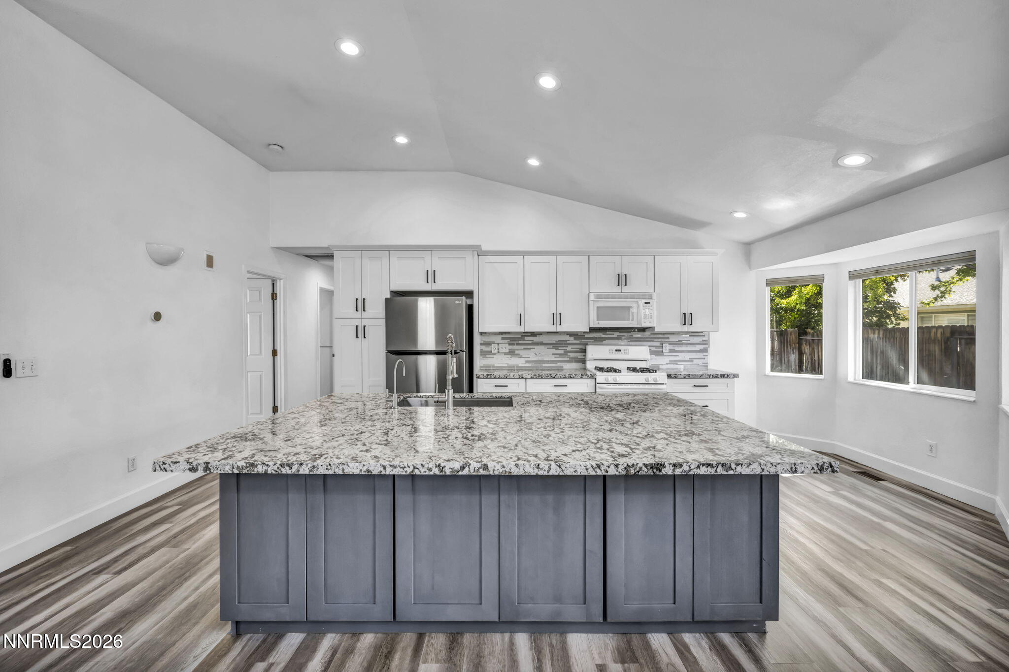 5125 Lorenzo Lane