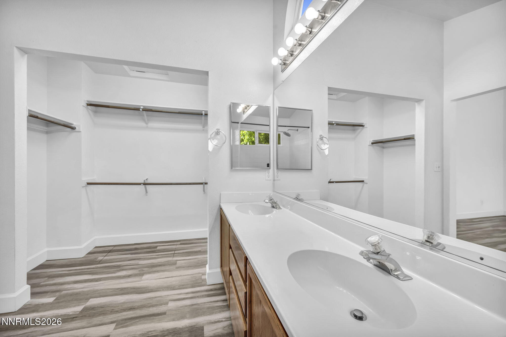 5125 Lorenzo Lane