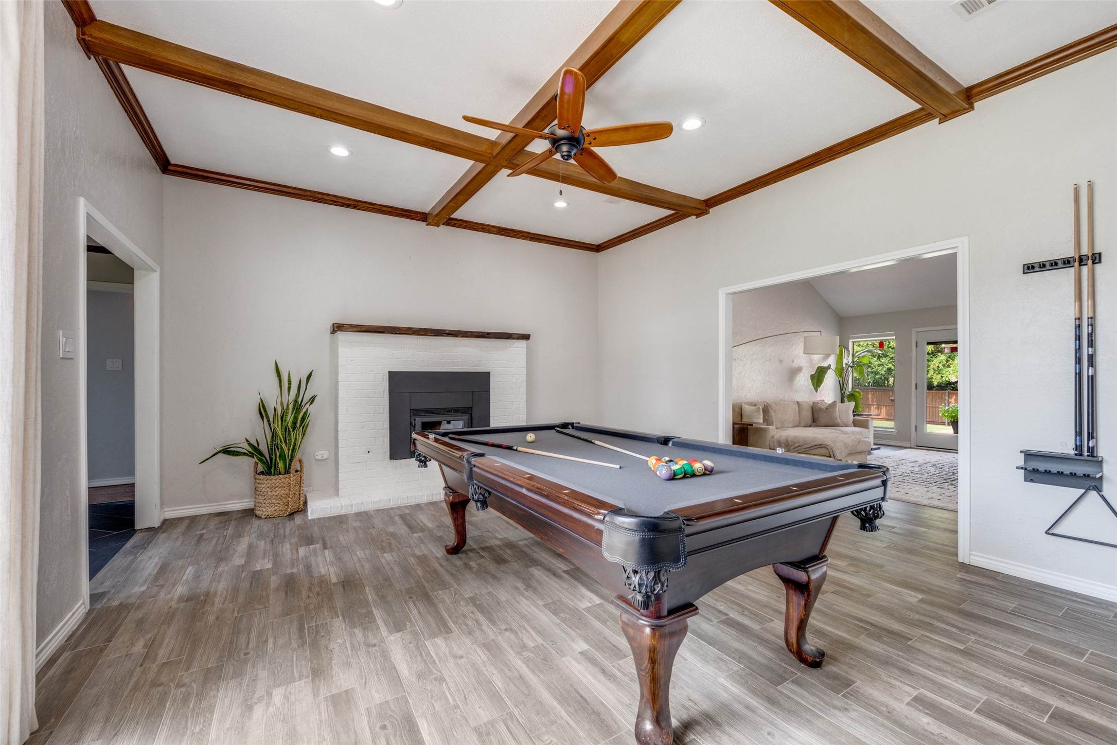 2509 W Biscayne Drive