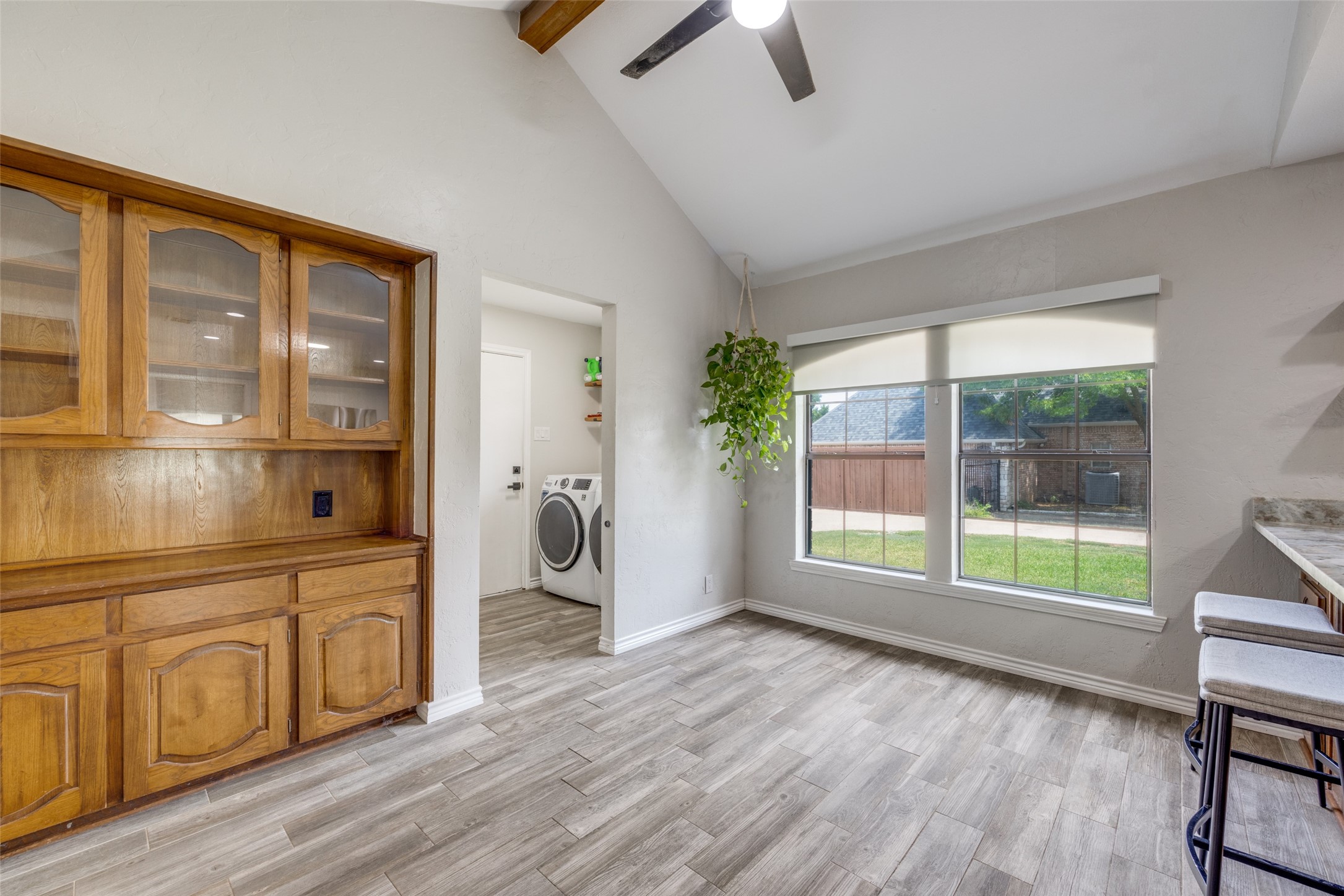 2509 W Biscayne Drive