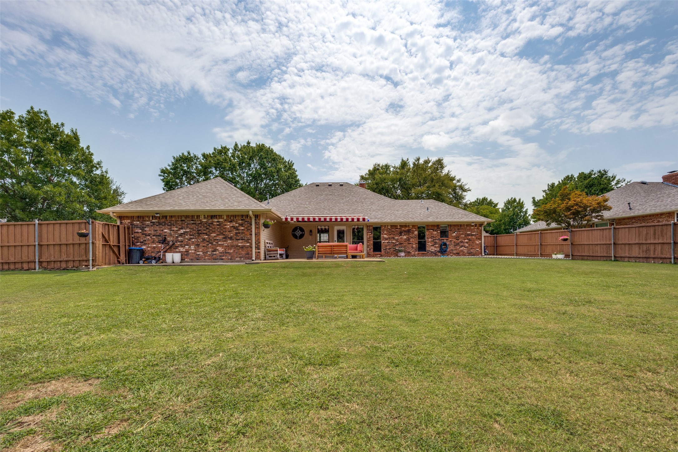 2509 W Biscayne Drive