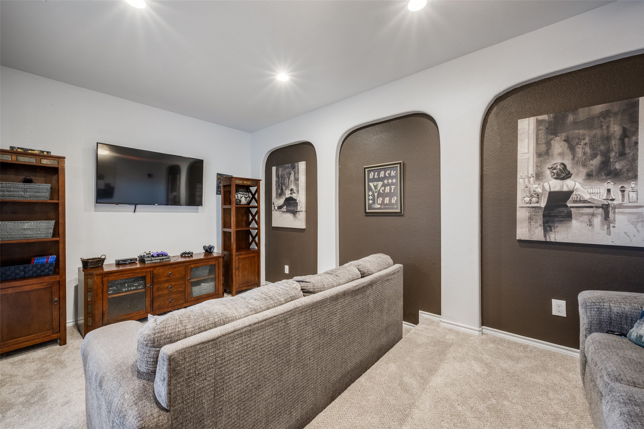 721 Meadows Drive