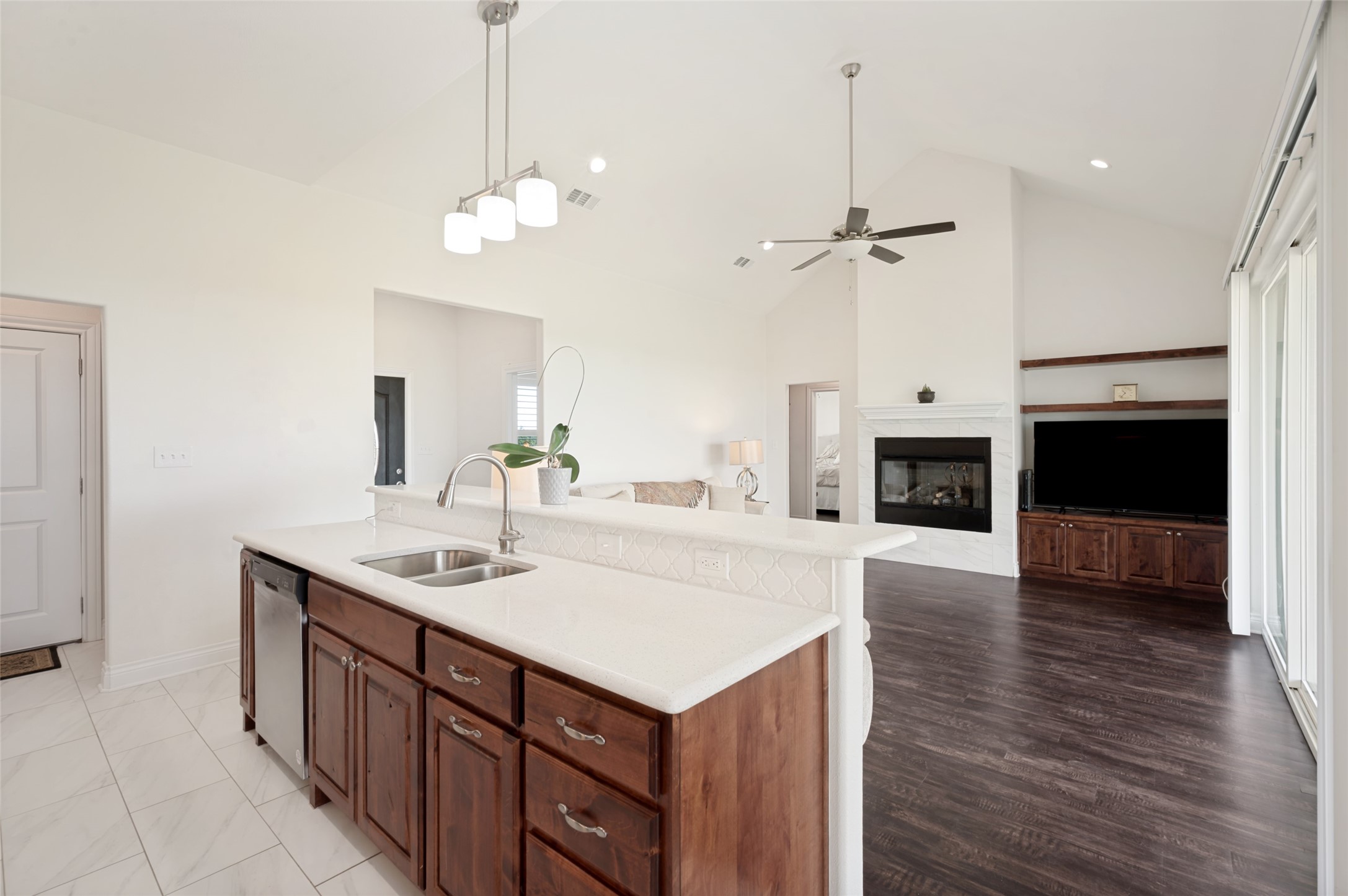 360 Private Road 4000