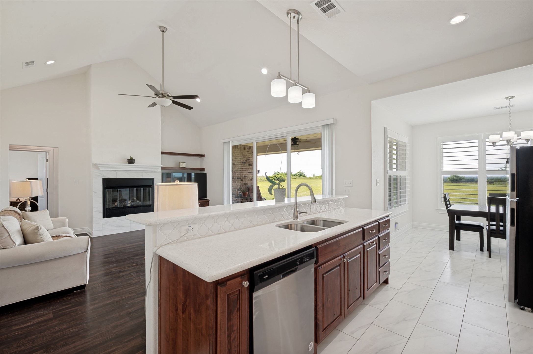 360 Private Road 4000