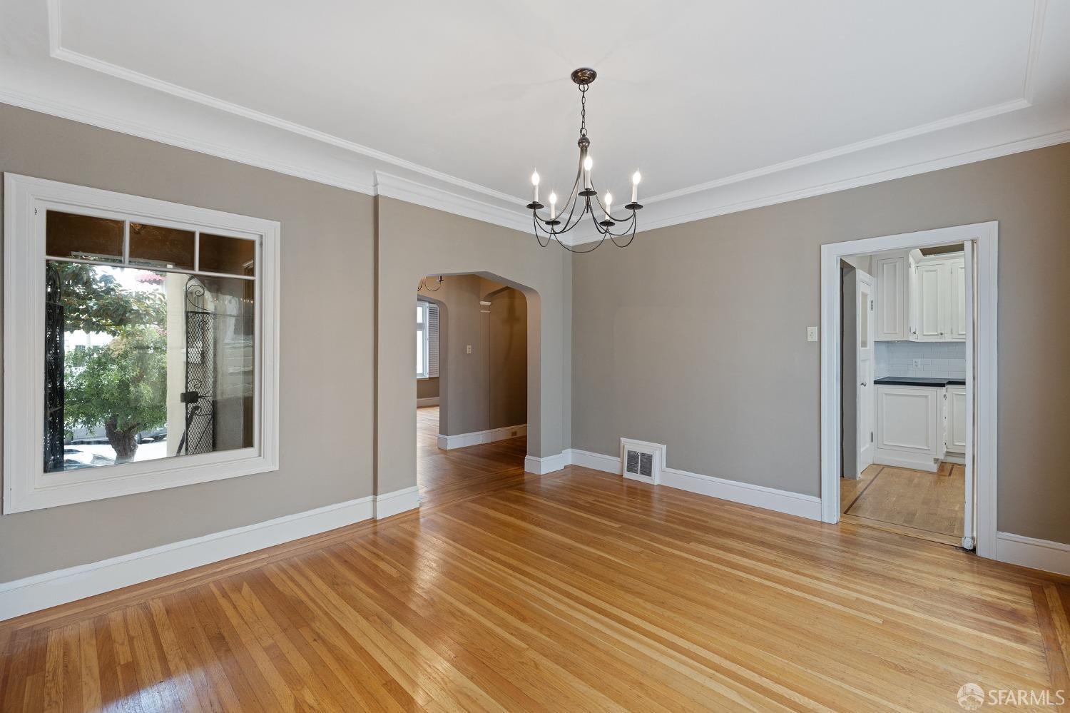 89 Cervantes Boulevard