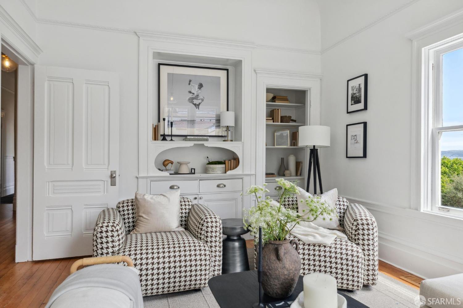 769 Francisco Street