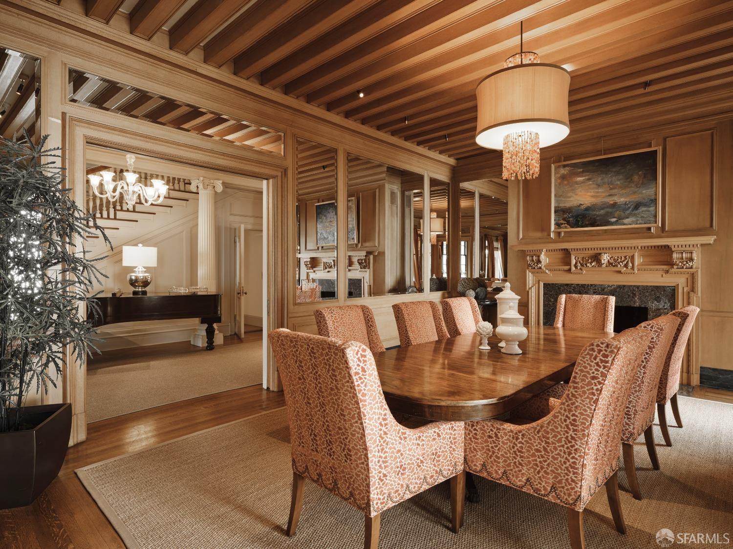 2898 Broadway Street