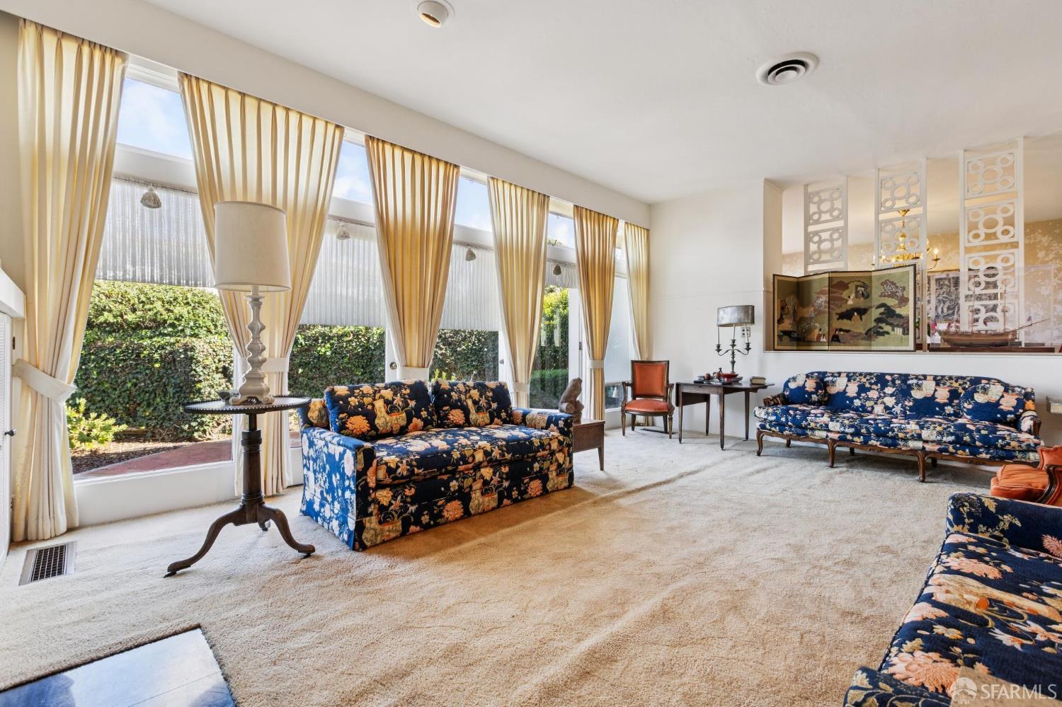 201 Sea Cliff Avenue