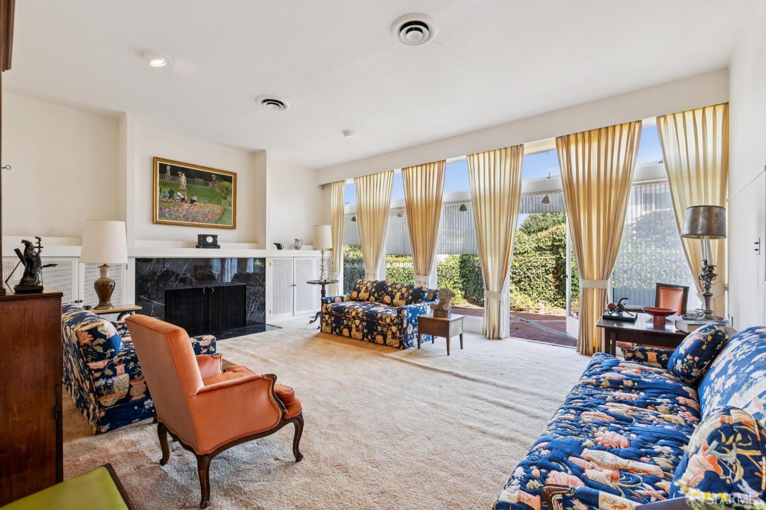 201 Sea Cliff Avenue